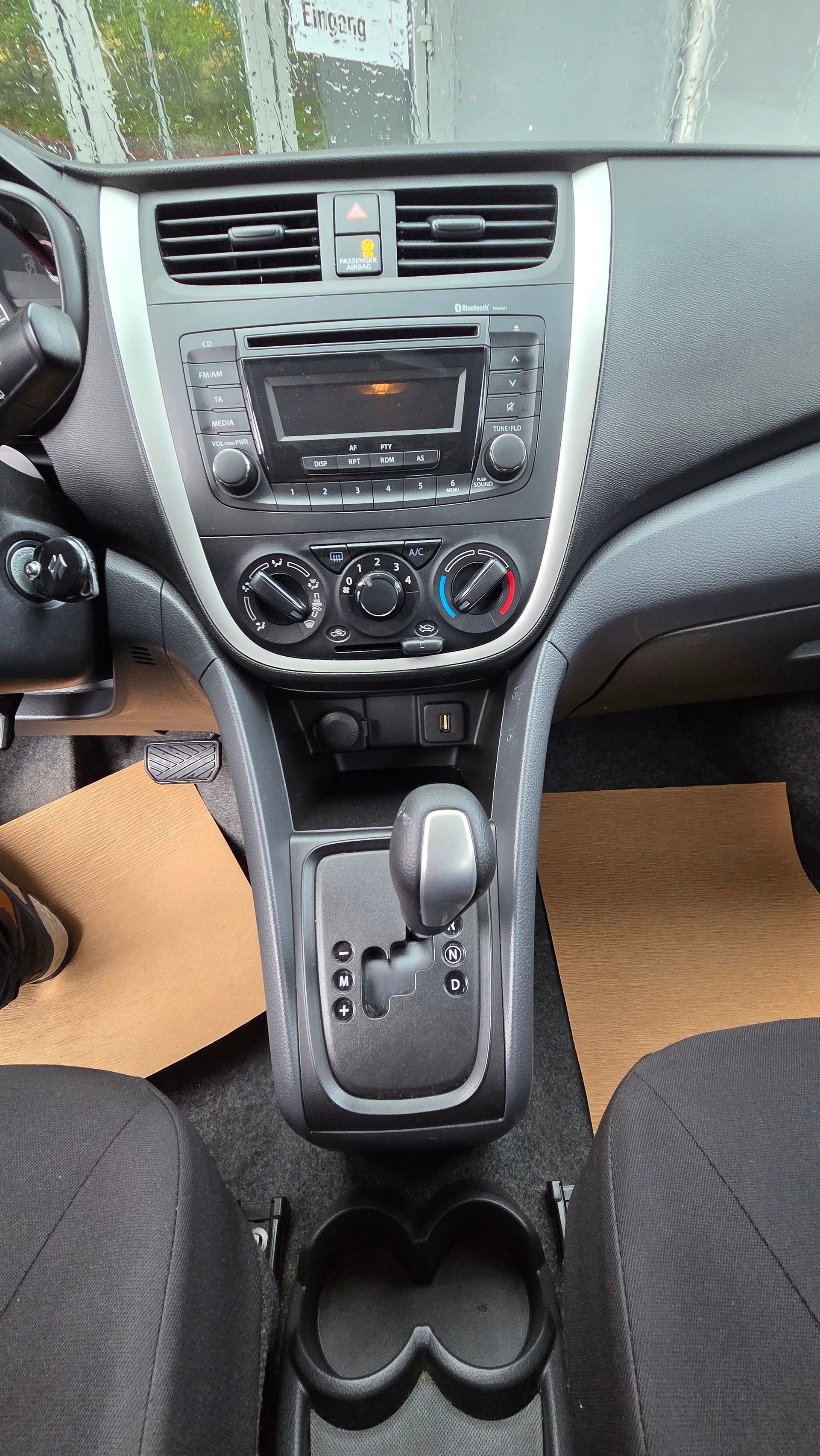 SUZUKI Celerio 1.0 Sergio Cellano Top AGS-image-11