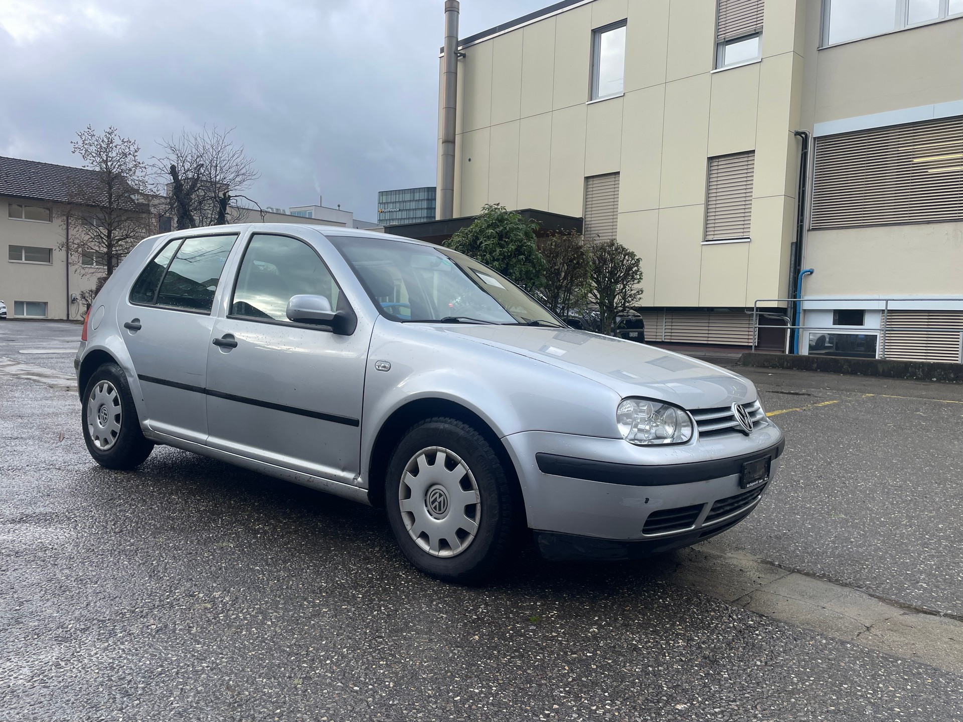 VW Golf 1.6 16V Trendline-image-1