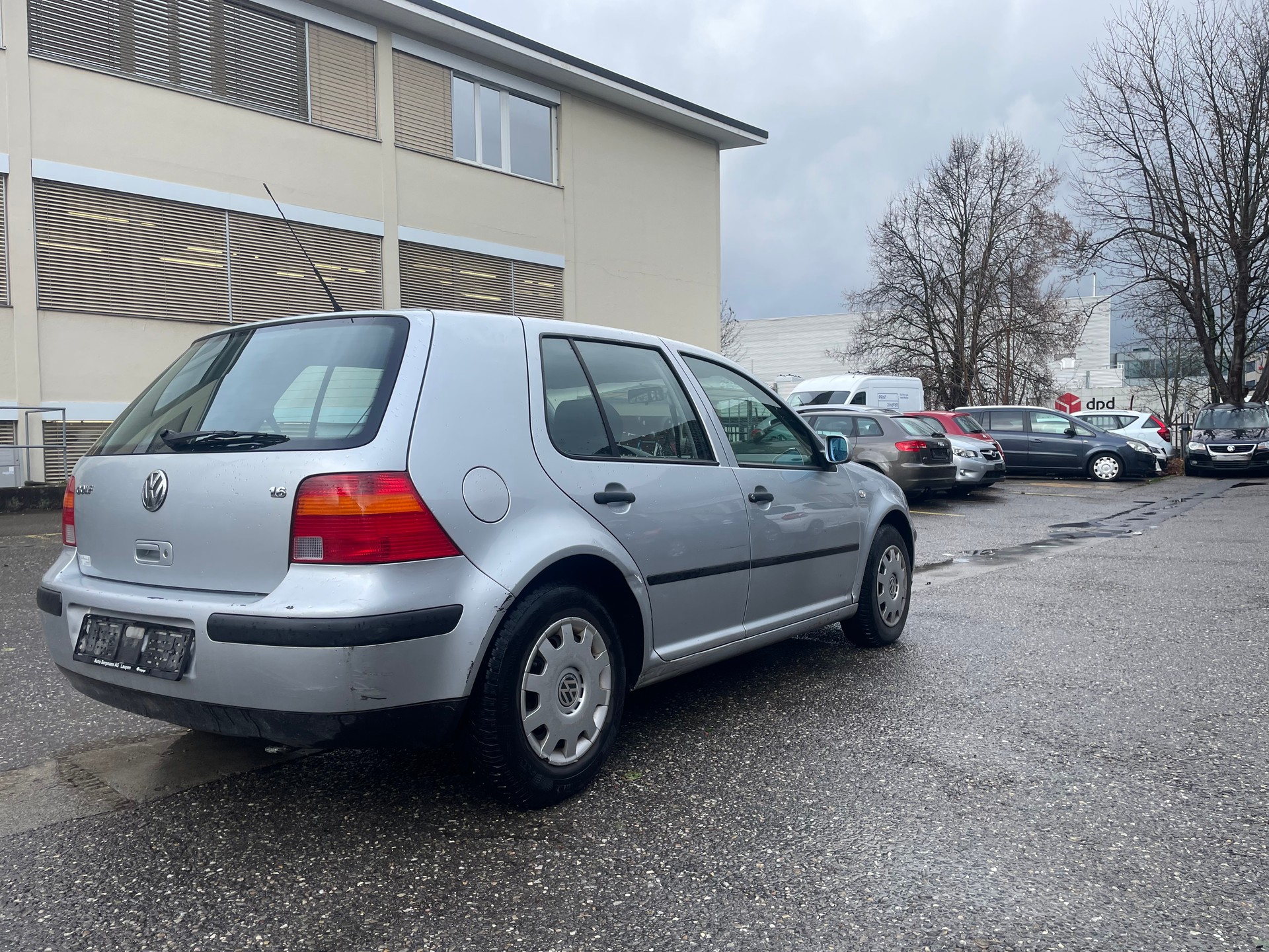 VW Golf 1.6 16V Trendline-image-3