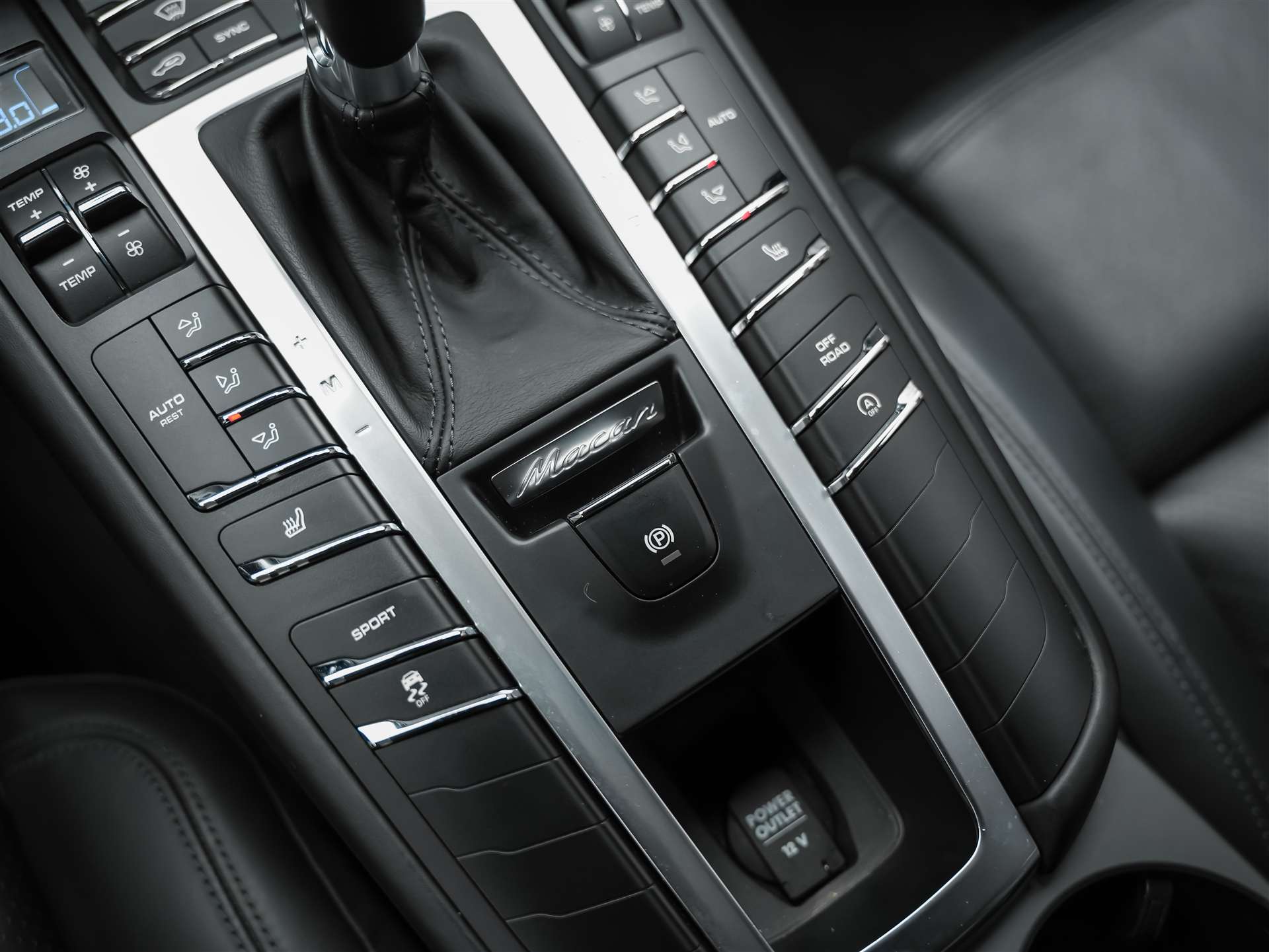 PORSCHE Macan 3.0 V6 S Diesel *Xenon-Scheinwerfer*Sitzheizung*Rückfahrkamera*-image-23