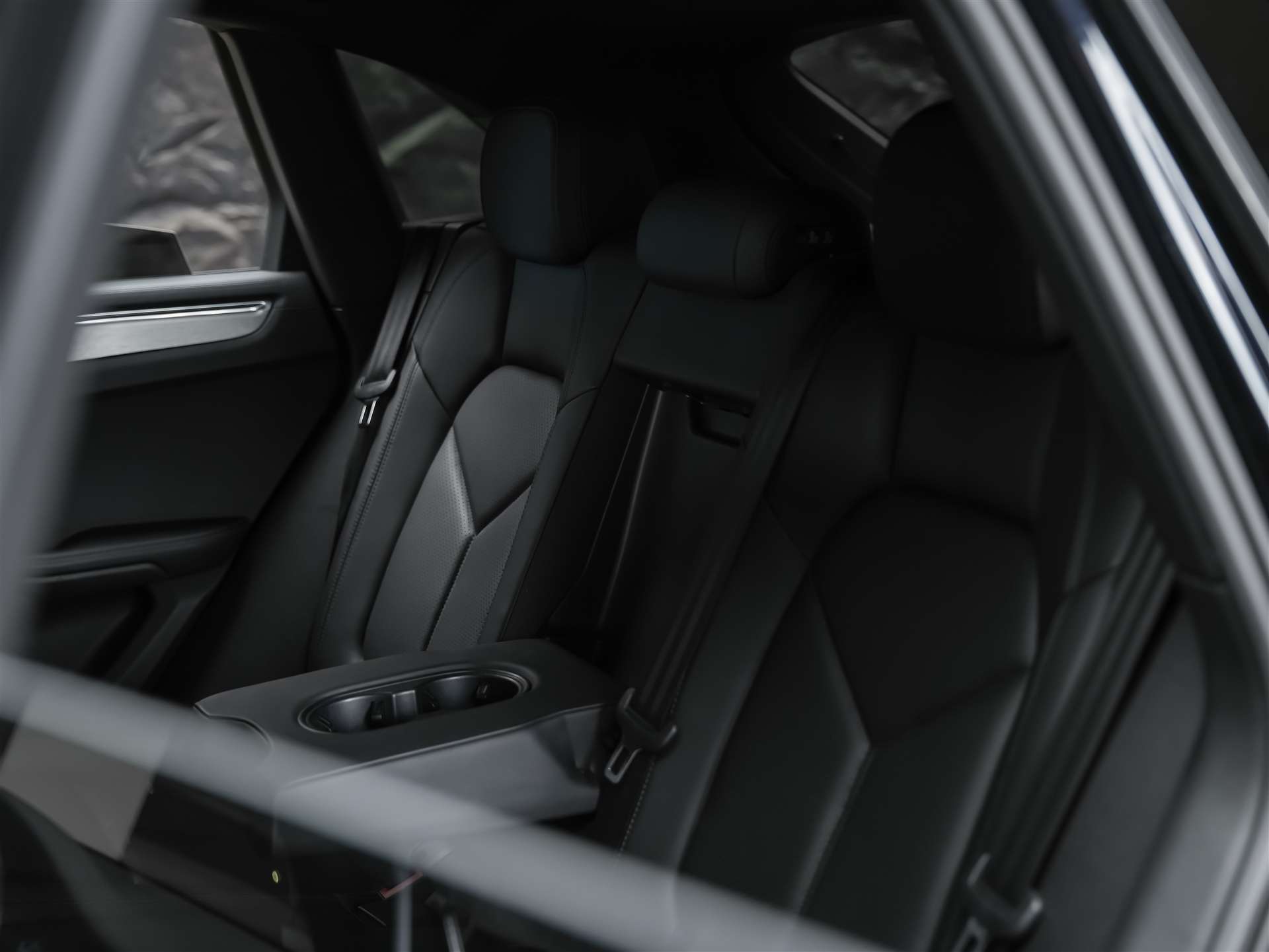 PORSCHE Macan 3.0 V6 S Diesel *Xenon-Scheinwerfer*Sitzheizung*Rückfahrkamera*-image-12