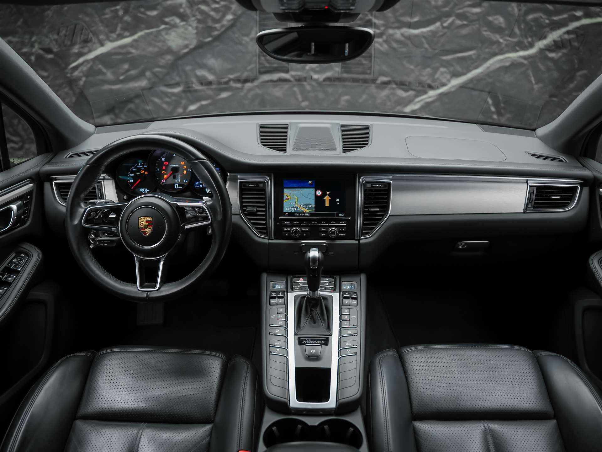 PORSCHE Macan 3.0 V6 S Diesel *Xenon-Scheinwerfer*Sitzheizung*Rückfahrkamera*-image-17