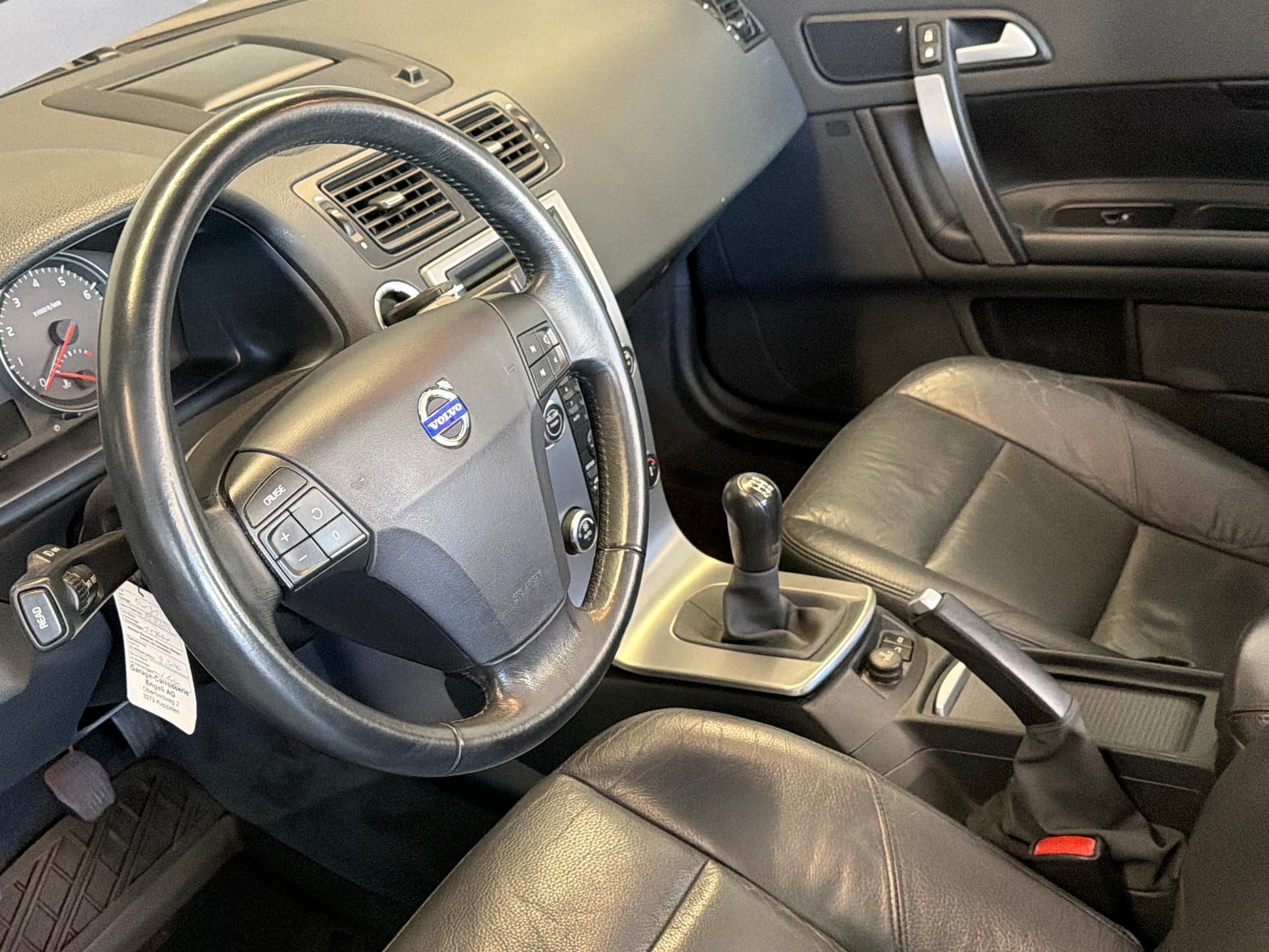 VOLVO C70 2.4i Momentum-image-10