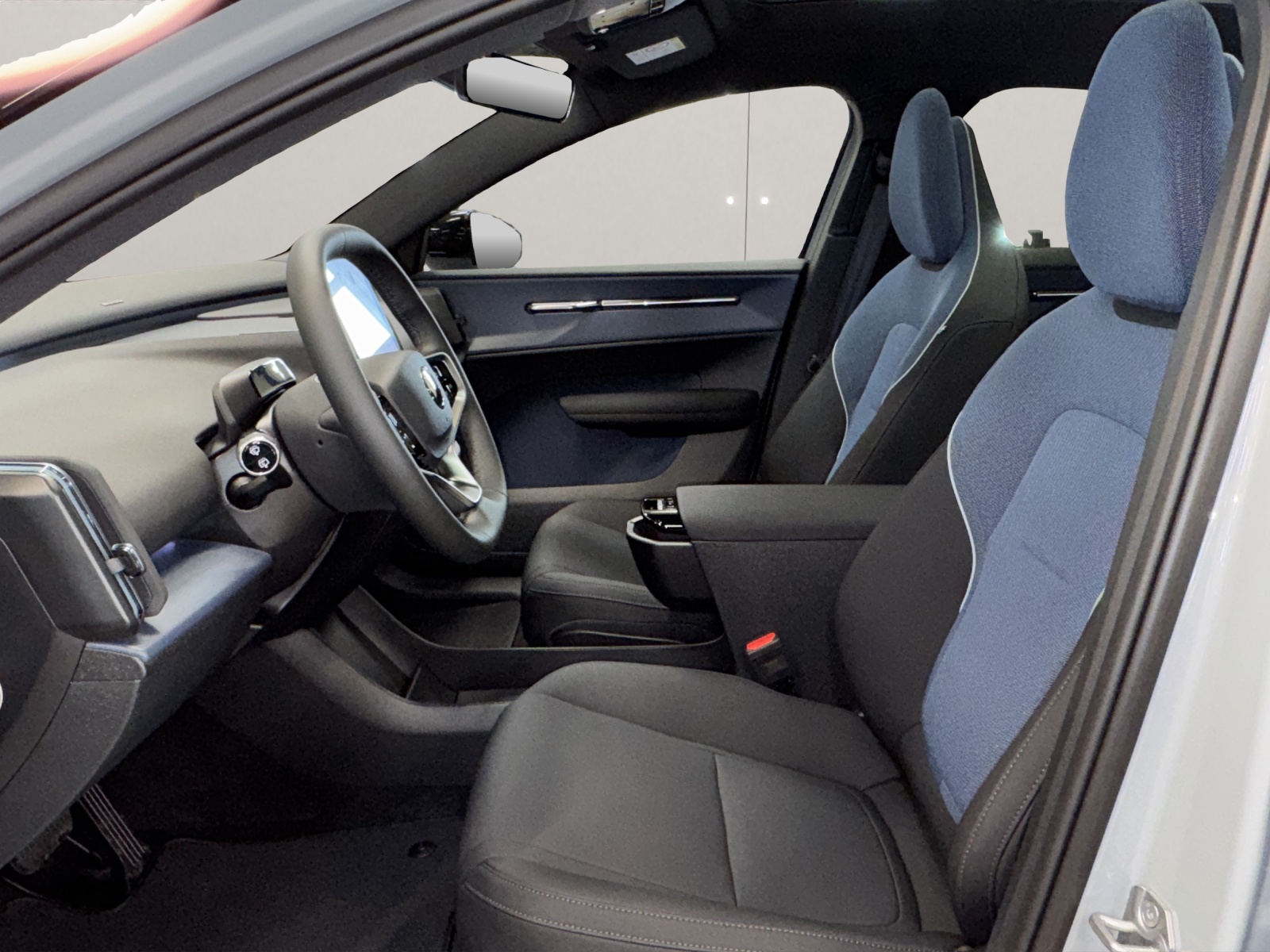 VOLVO EX30 P8 Ultra AWD-image-8