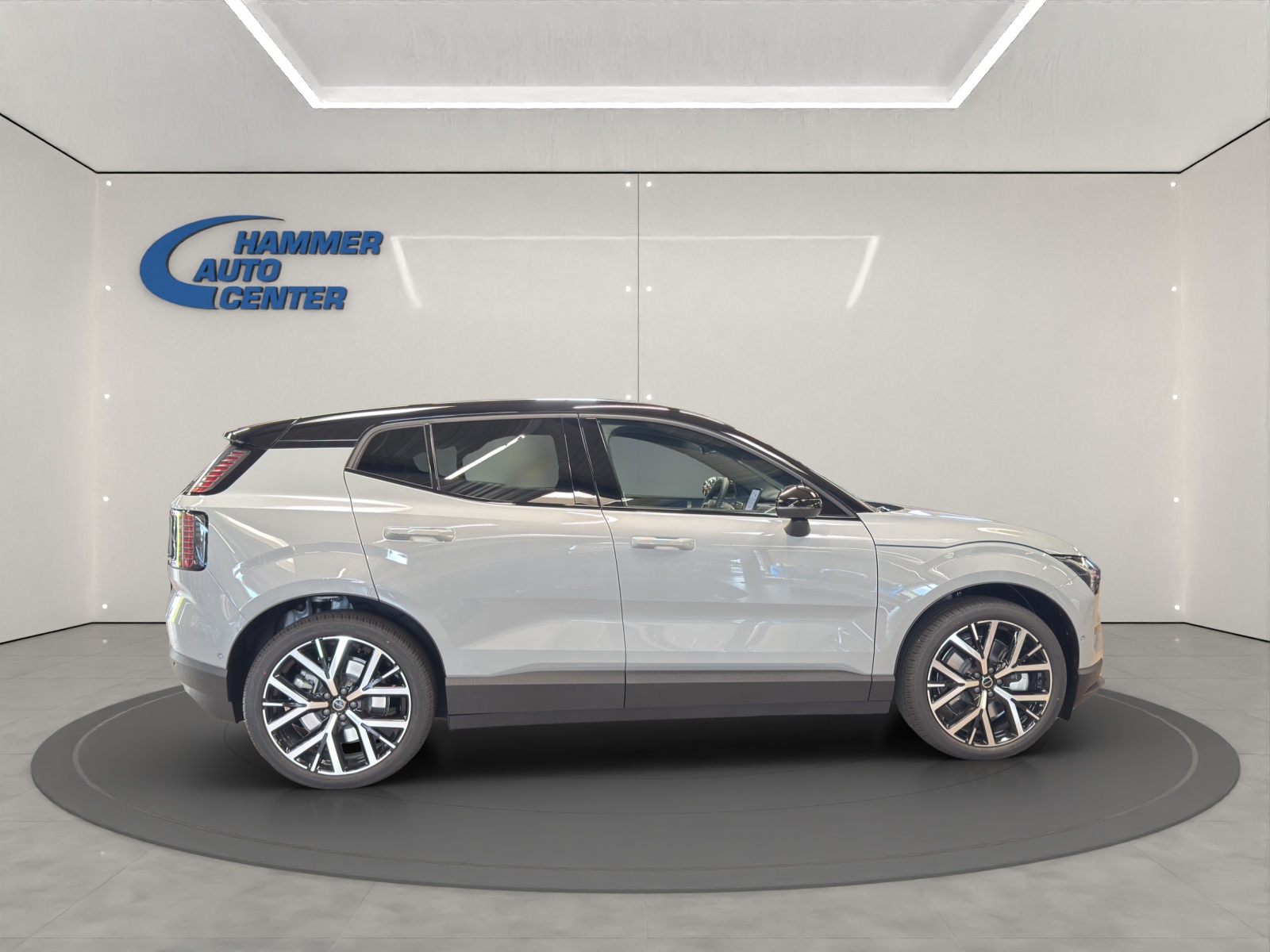 VOLVO EX30 P8 Ultra AWD-image-5