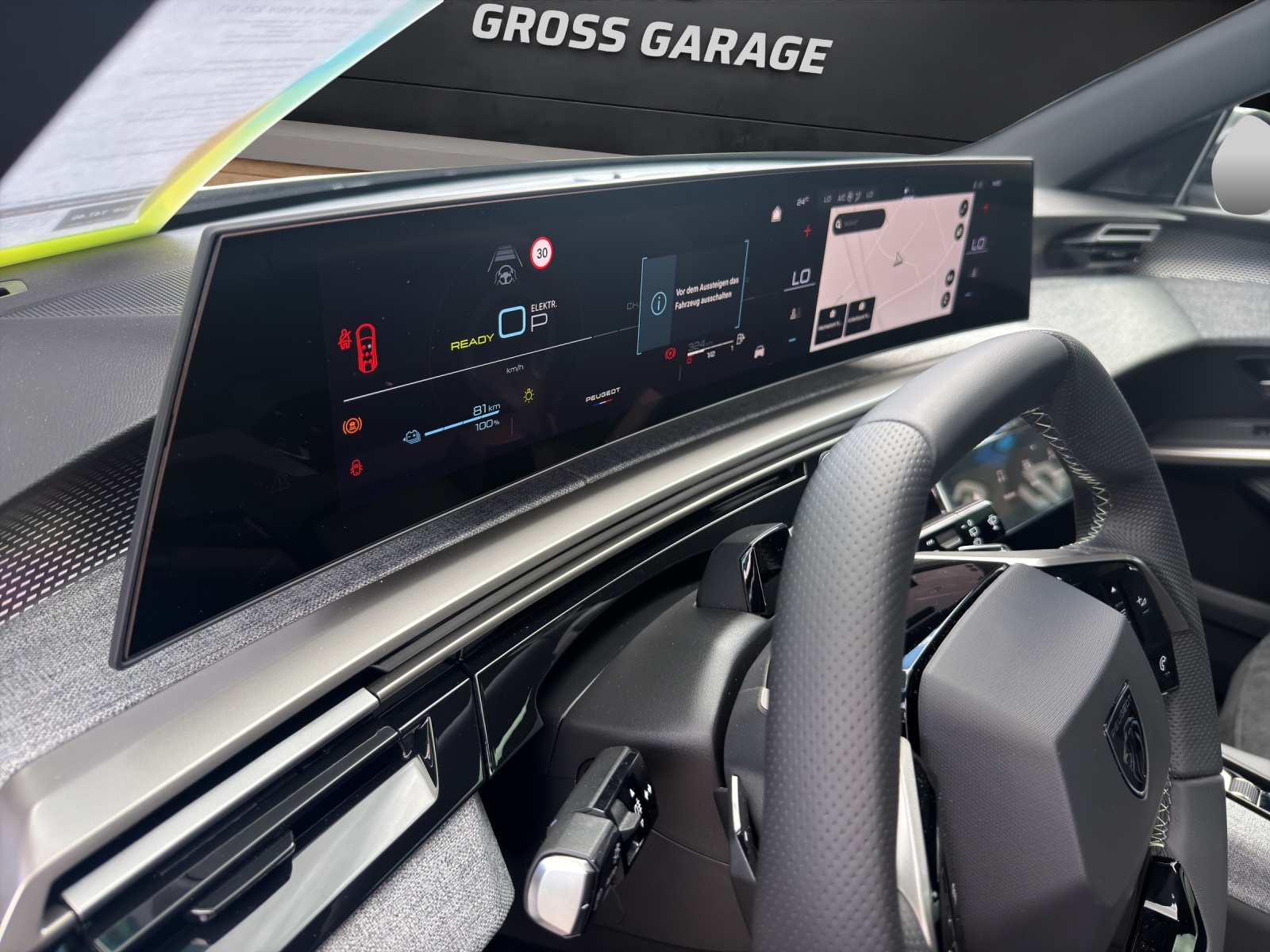 PEUGEOT 5008 NEW 1.6 PHEV 225 GT-image-12