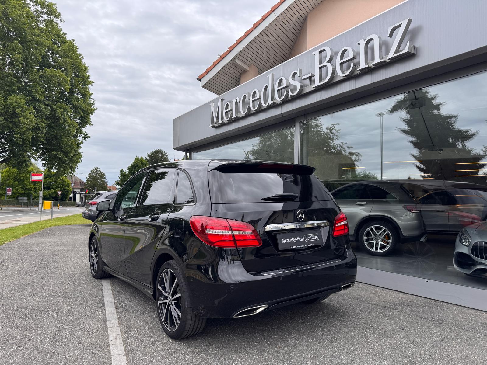 MERCEDES-BENZ B 200 Night Star 7G-DCT-image-3
