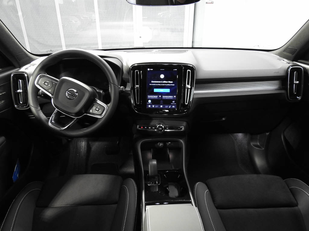 VOLVO EX40 Twin Ultra AWD-image-7