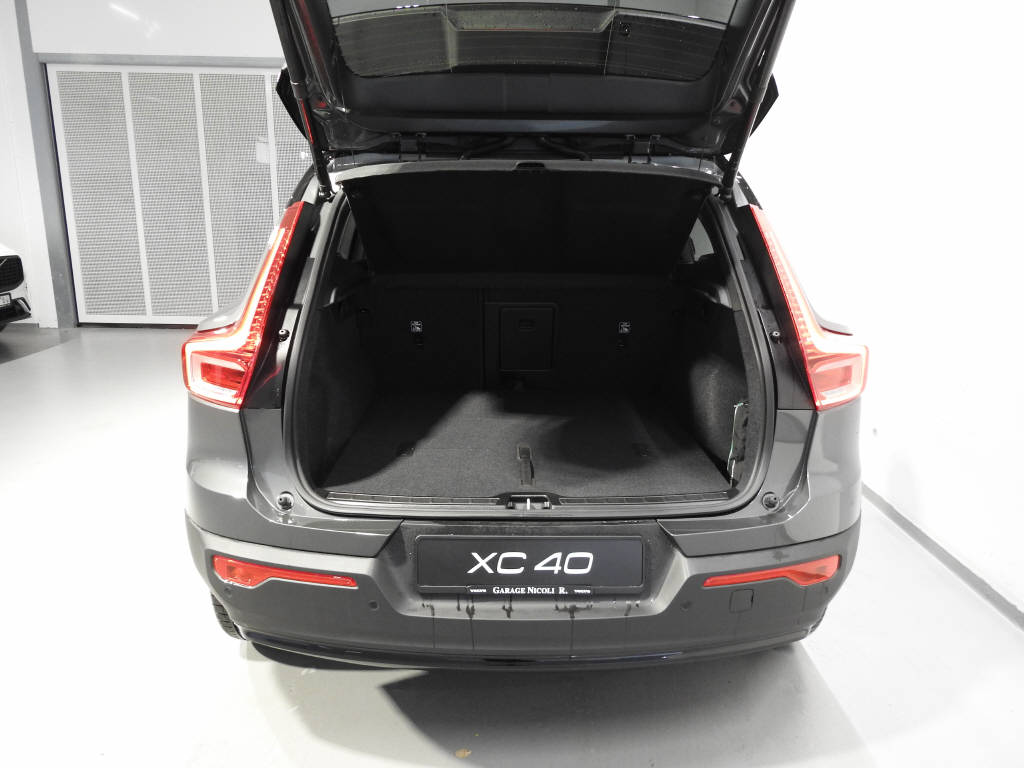 VOLVO EX40 Twin Ultra AWD-image-5