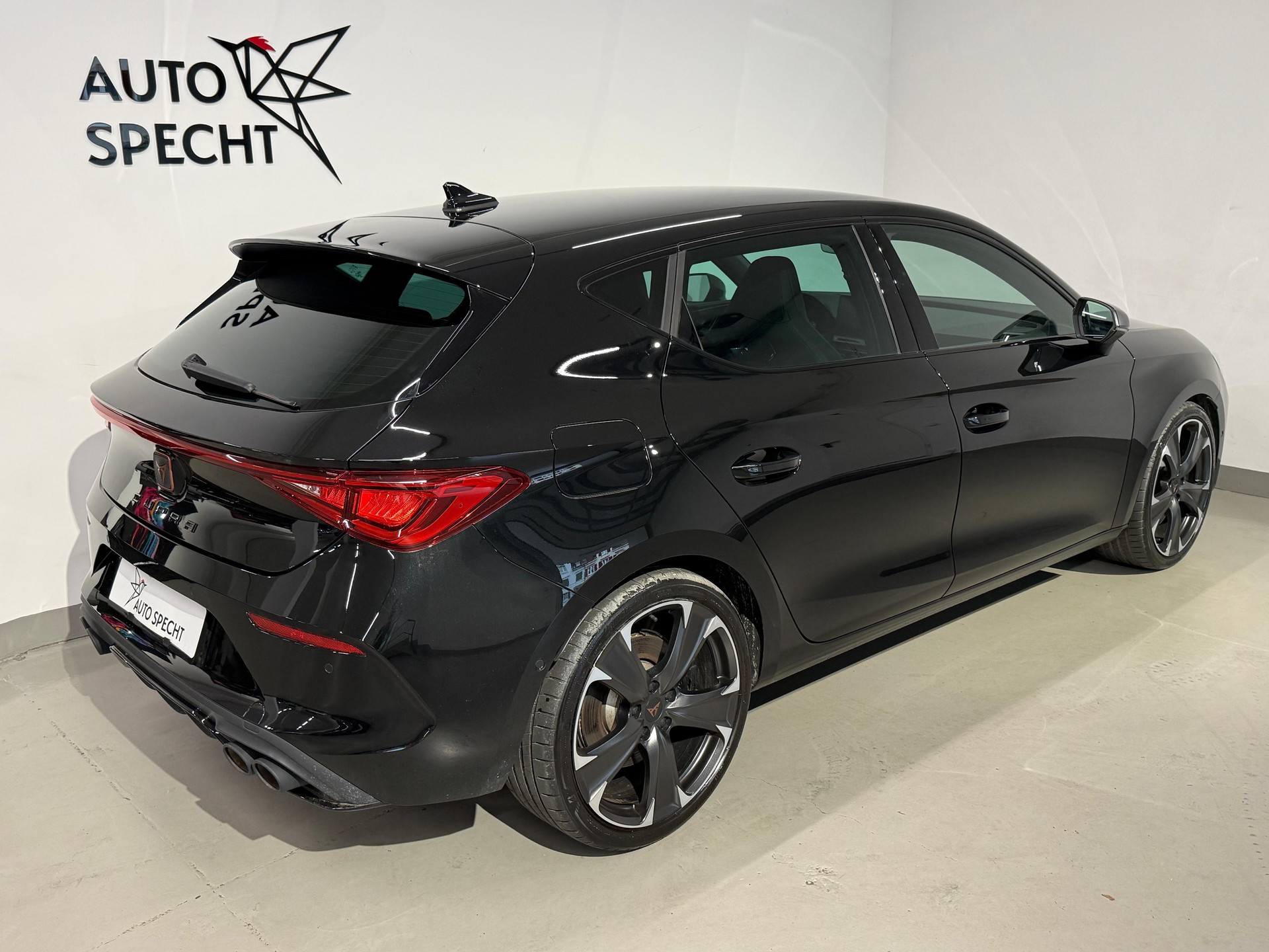 CUPRA LEON VZ 2.0 TSI DSG-image-4