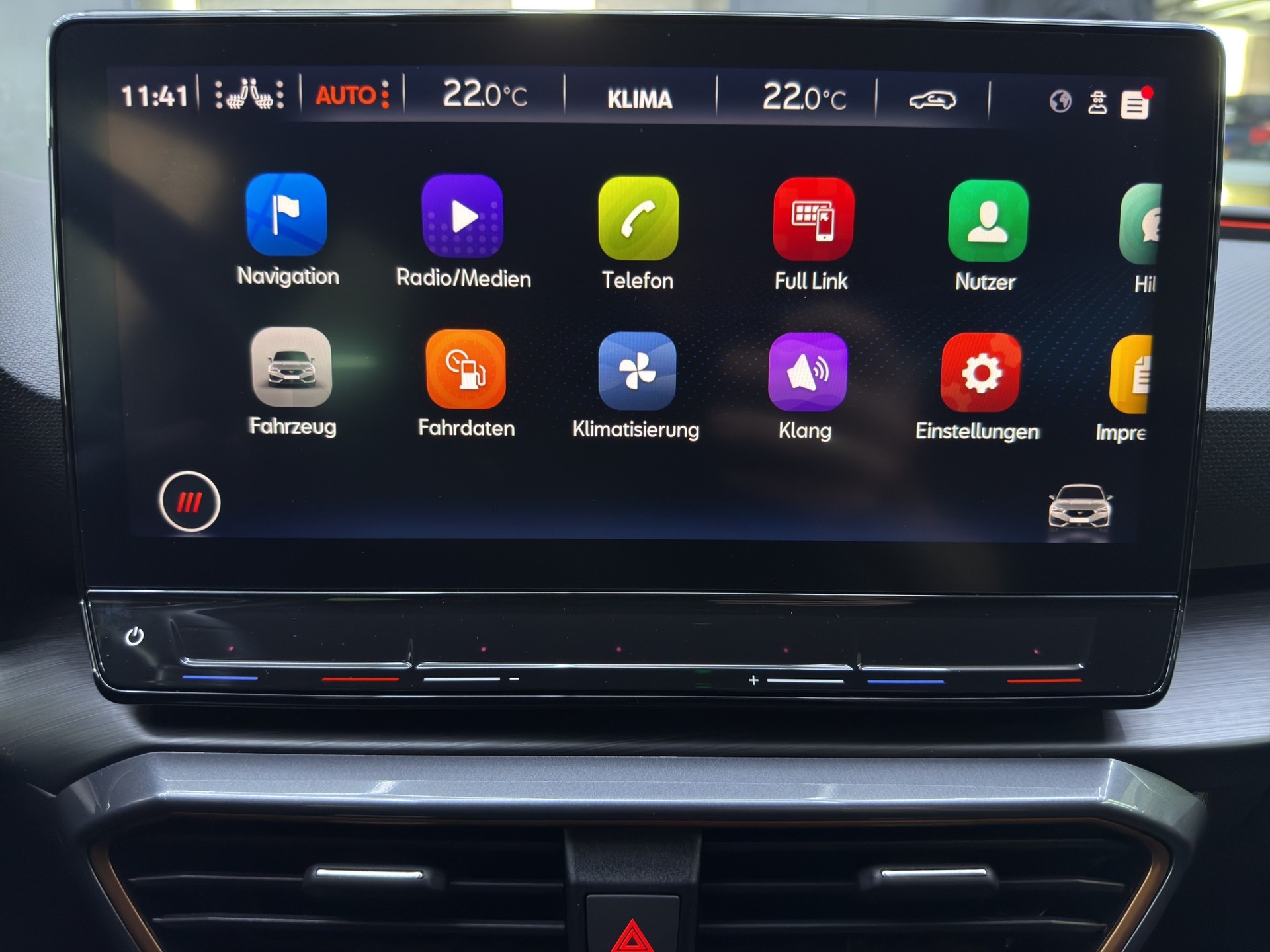 CUPRA LEON VZ 2.0 TSI DSG-image-18