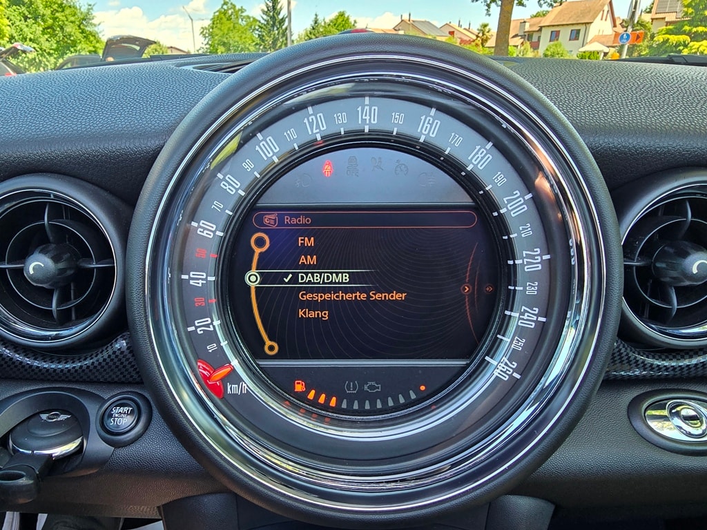MINI Cabrio R57 1.6i Cooper S-image-24