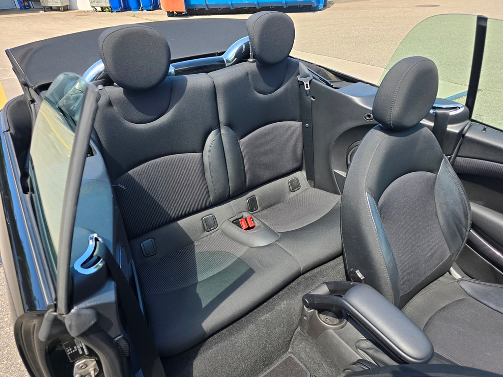 MINI Cabrio R57 1.6i Cooper S-image-18