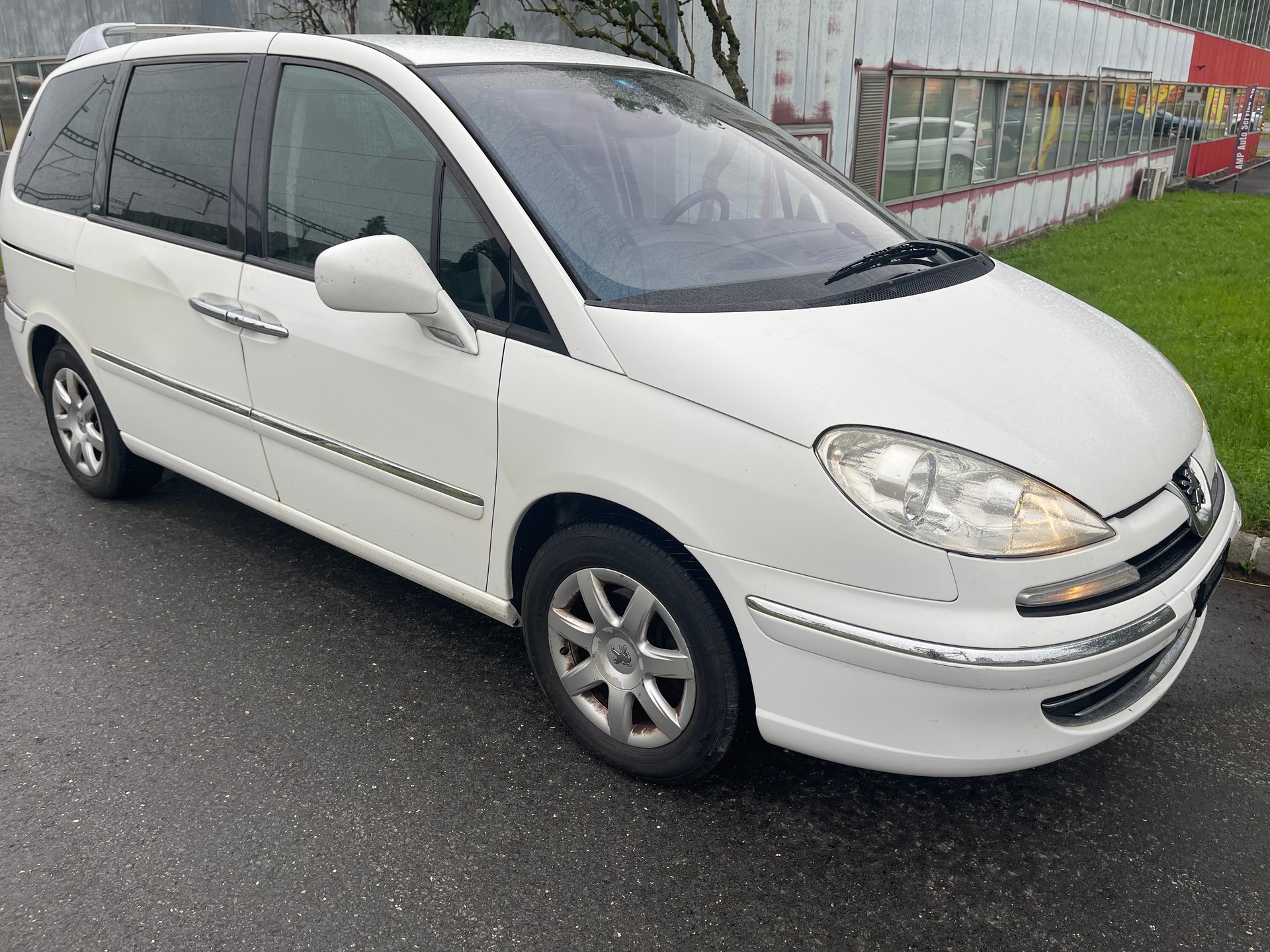 PEUGEOT 807 2.0 16V HDi Family-image-1