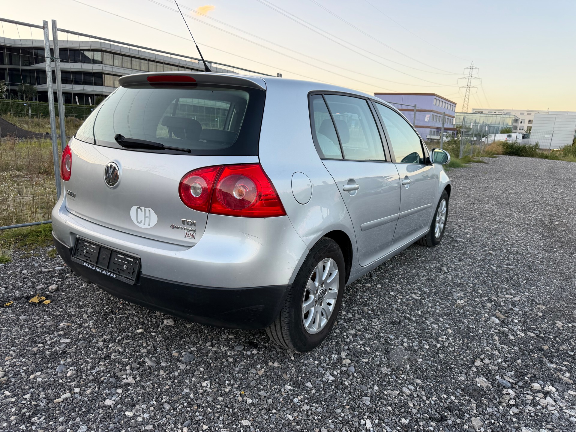 VW Golf 1.9 TDI Comfortline 4Motion-image-5