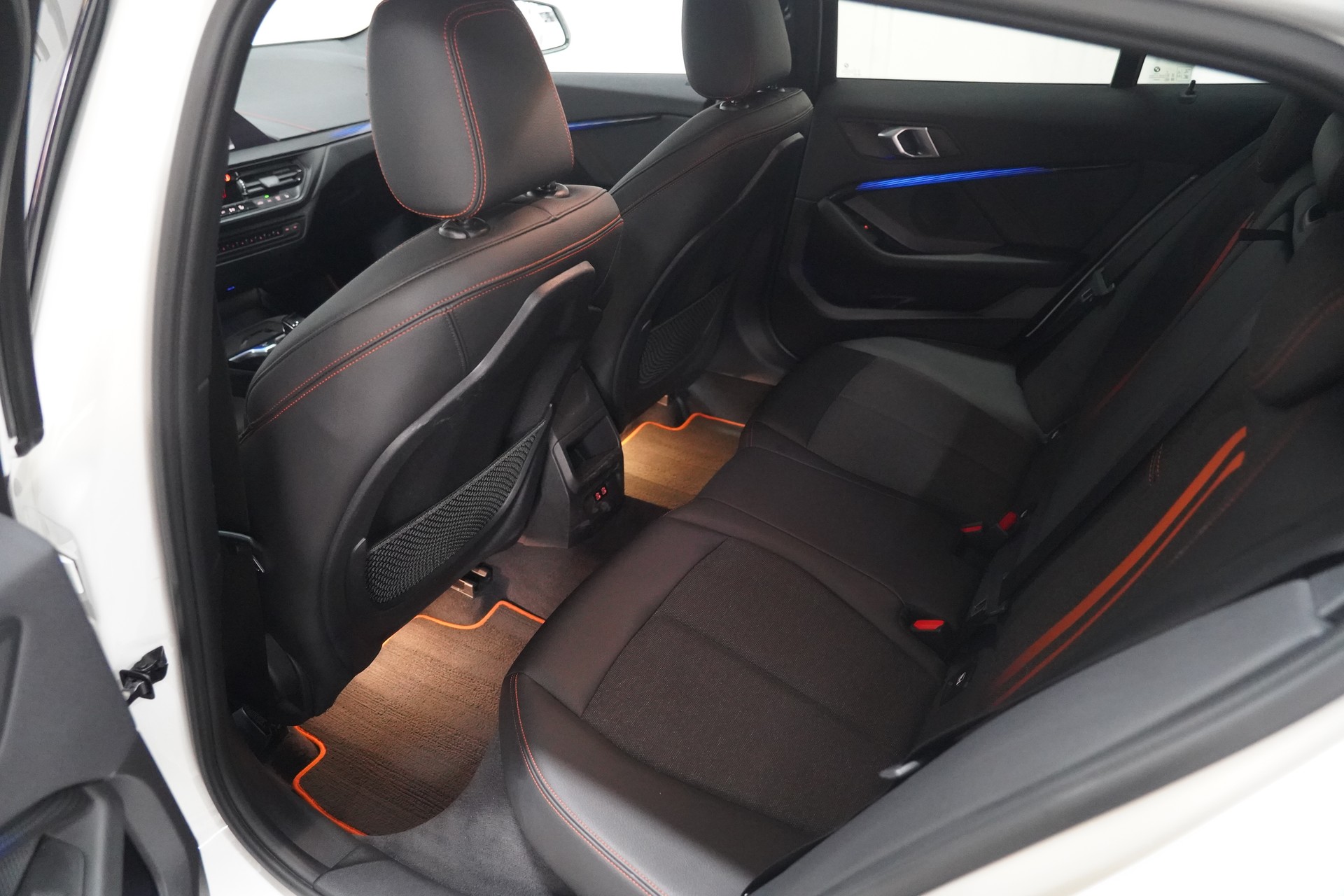 BMW 118i Steptronic Sport Line-image-11