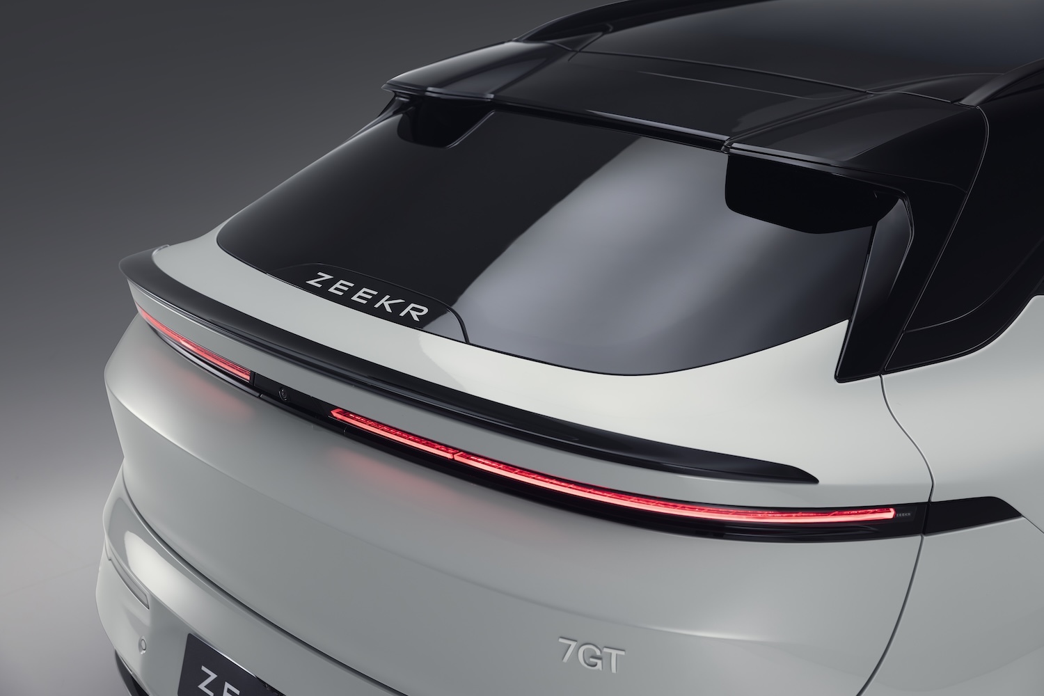 ZEEKR 7GT 100kWh Prvilege Launch Edition AWD-image-8