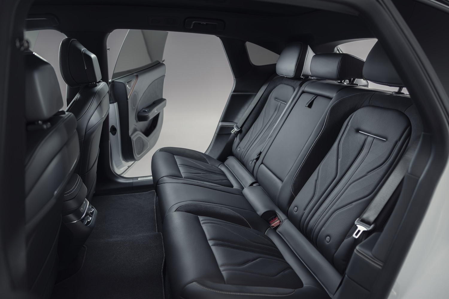 ZEEKR 7GT 100kWh Prvilege Launch Edition AWD-image-19