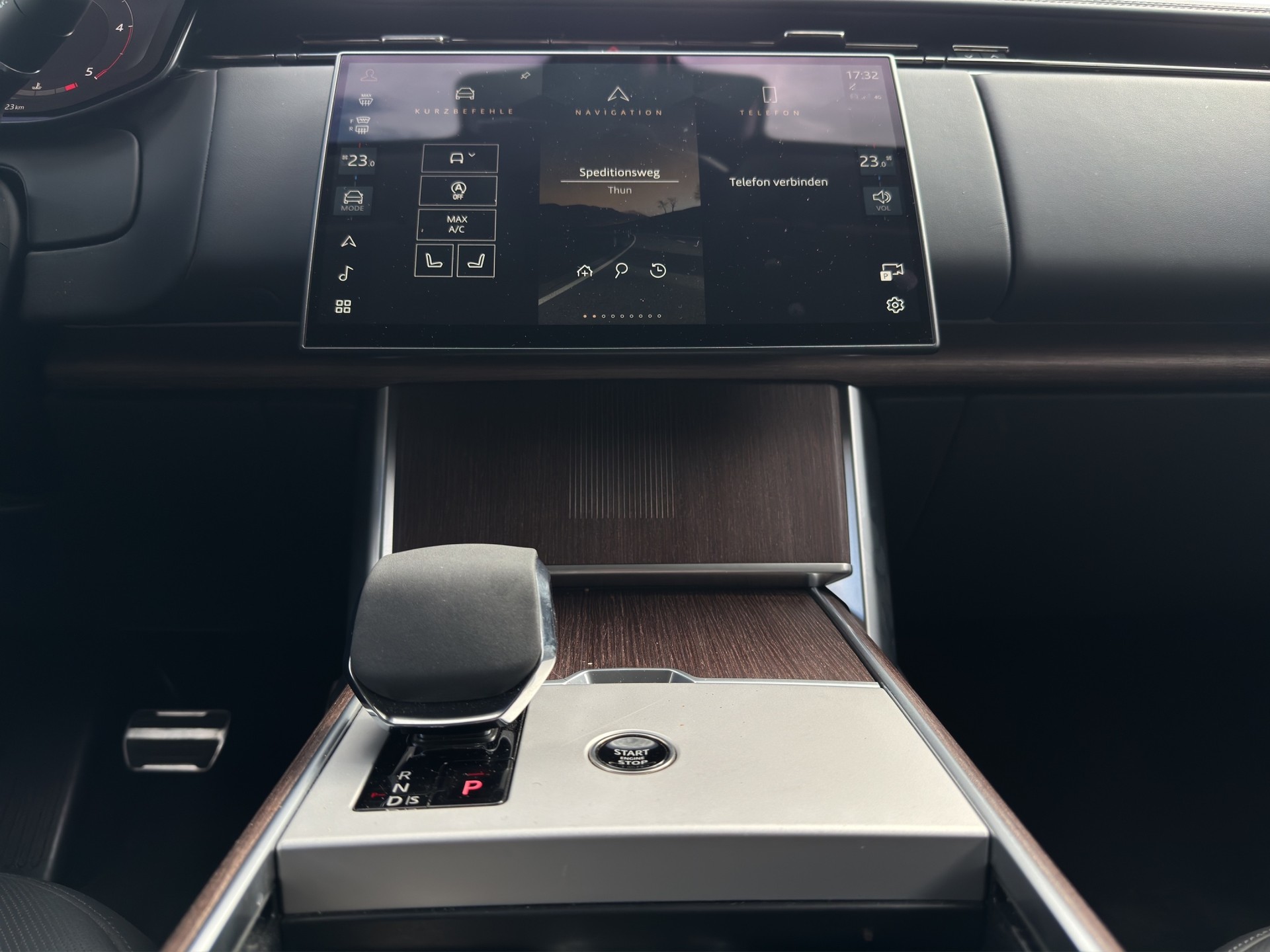 LAND ROVER Range Rover 3.0 D I6 350 Autobiography-image-9