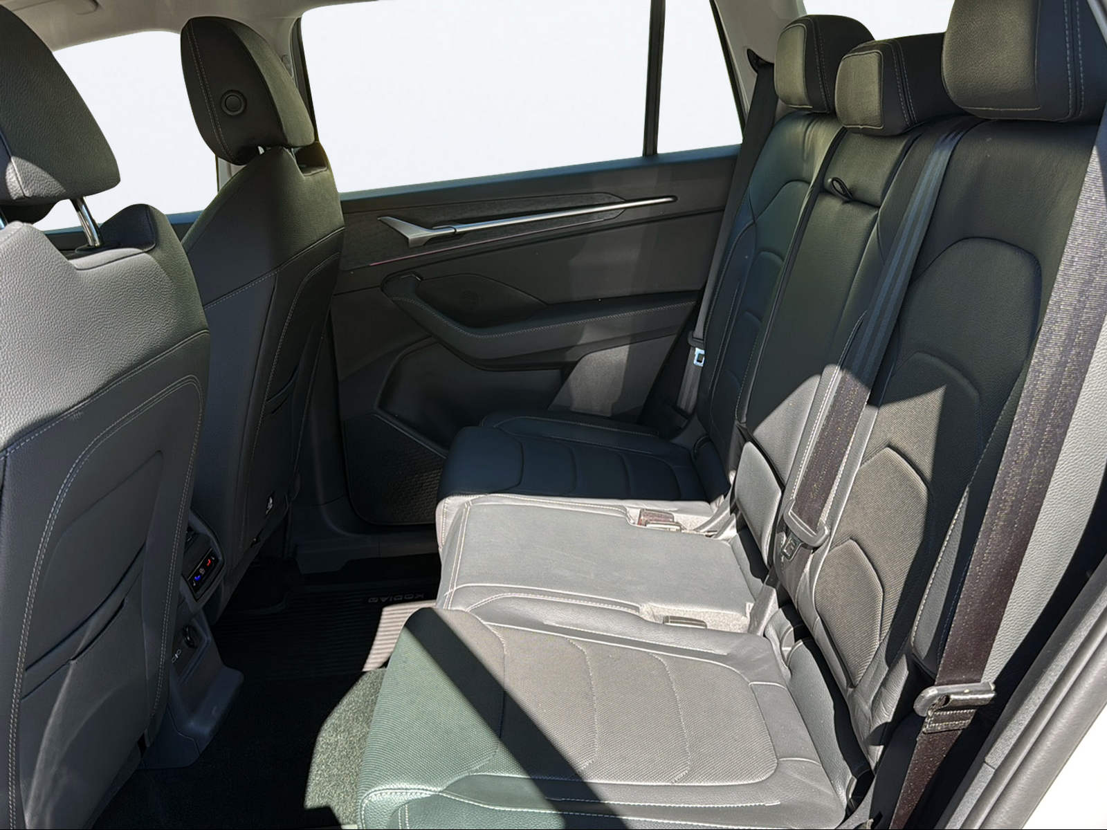 SKODA Kodiaq 2.0 TDI Selection 4x4-image-13