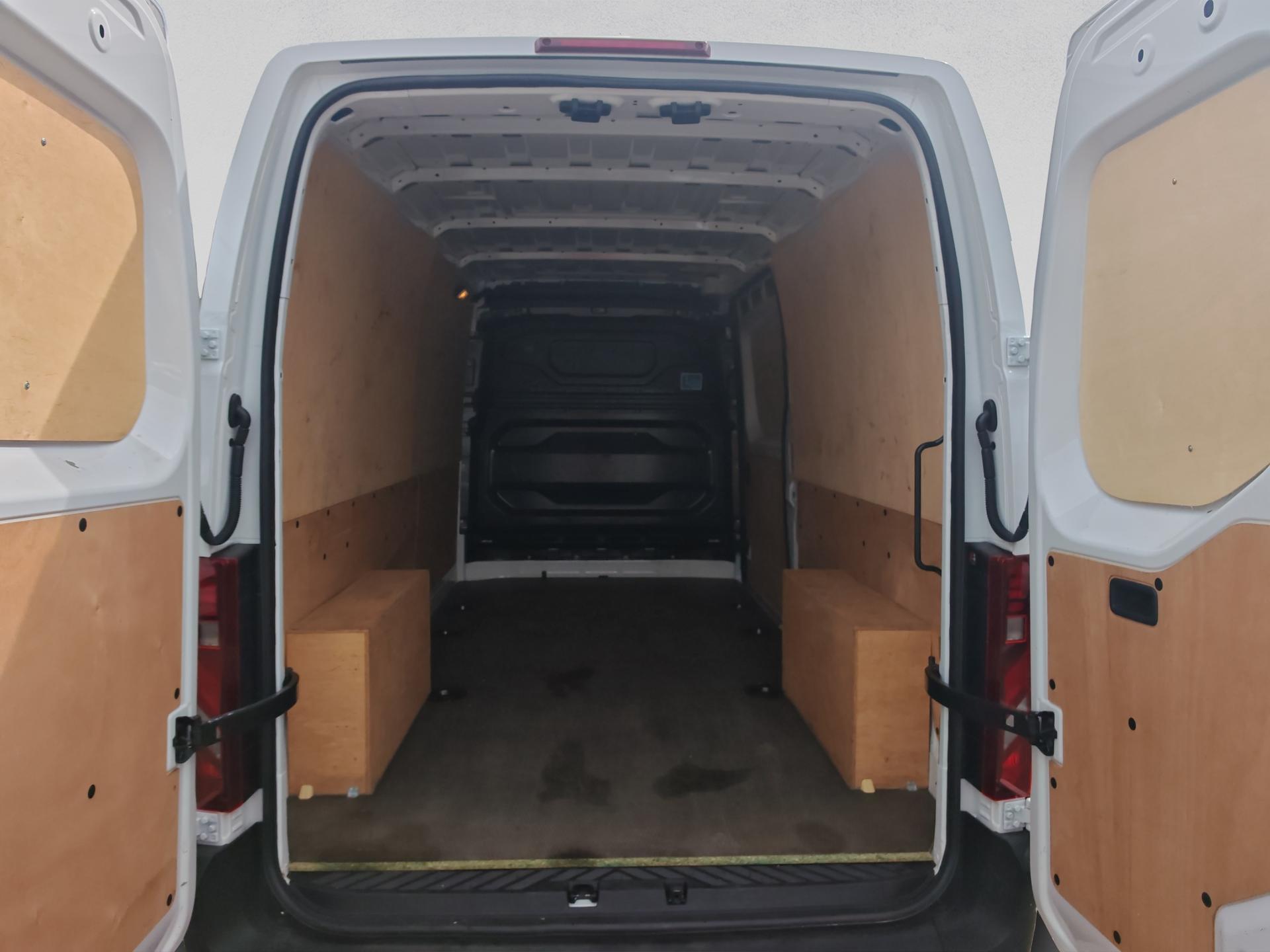RENAULT Master T35 2.0 Blue dCi 130 L3H2 Extra-image-14