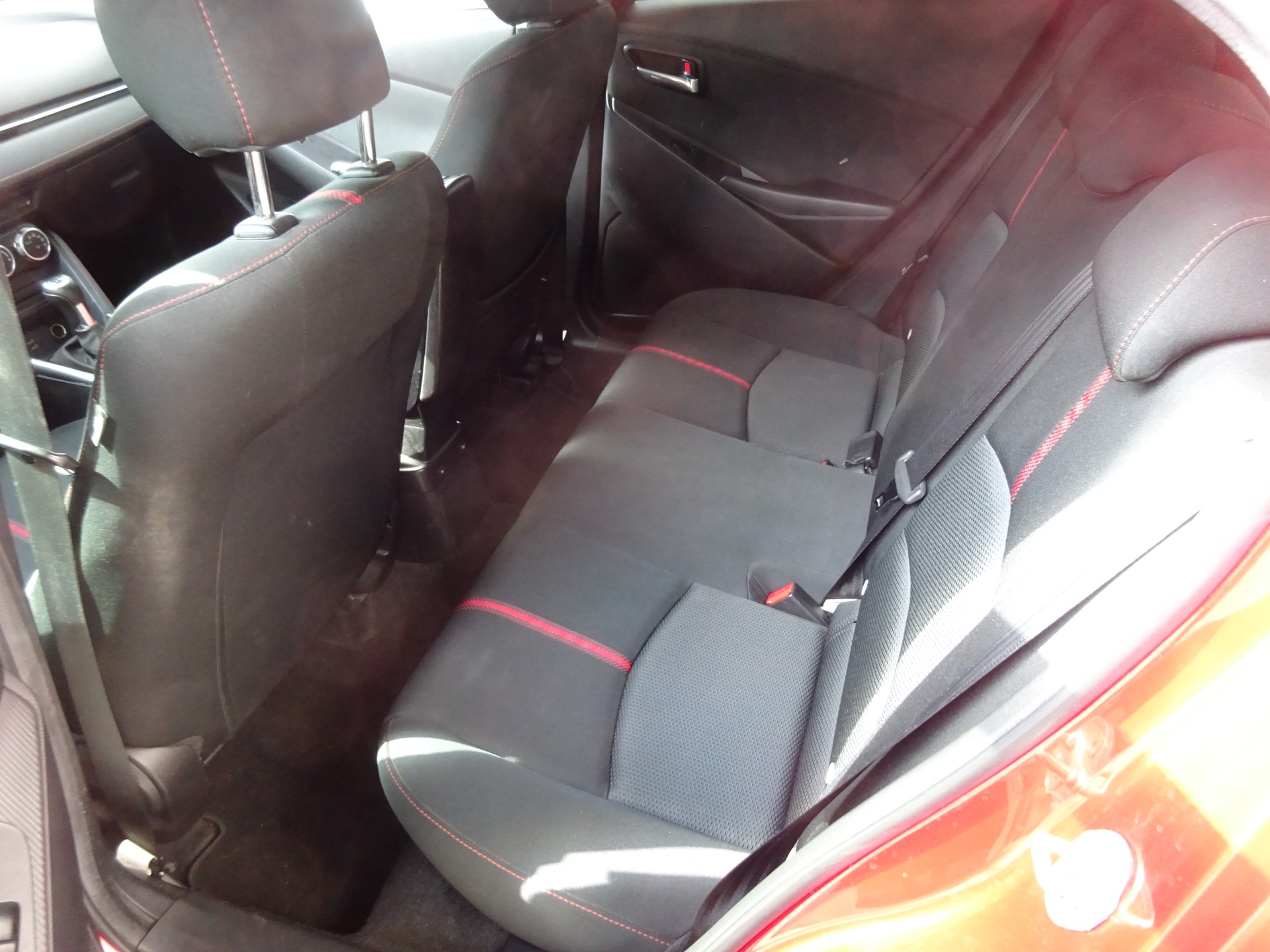 MAZDA 2 1.5 CD 16V Skyactiv-D Revolution-image-5