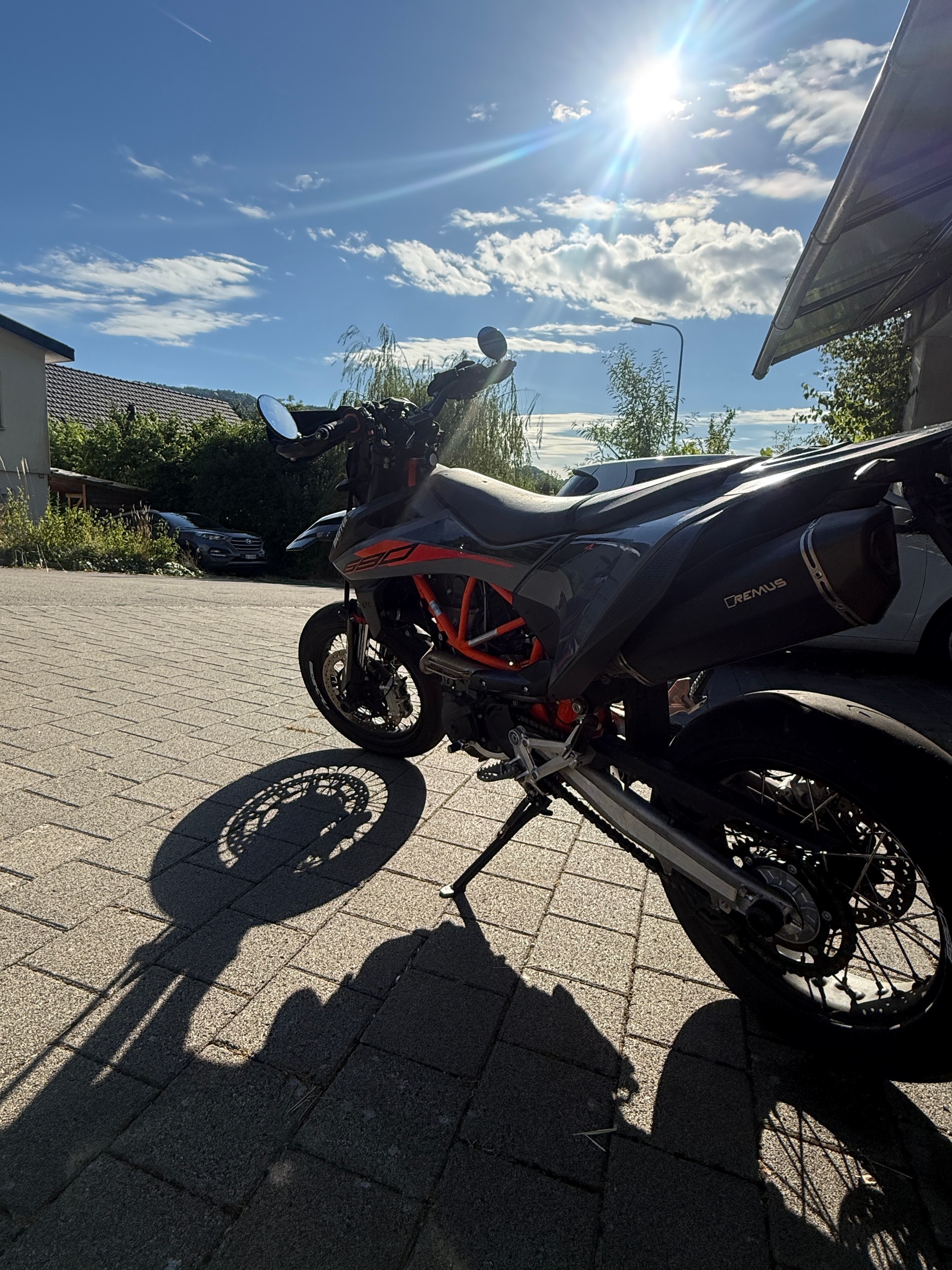 KTM 690 SMC R ABS-image-7