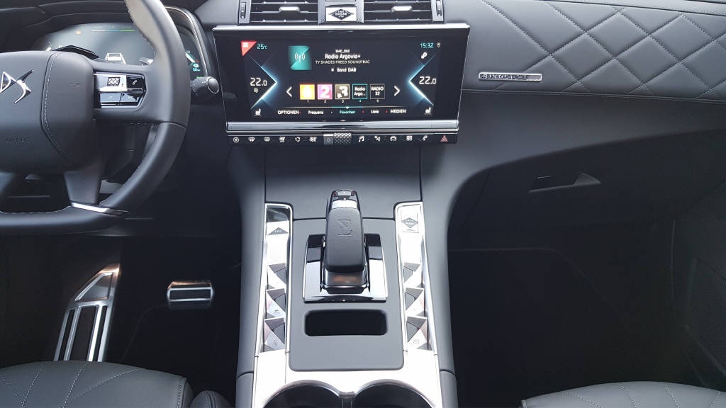 DS AUTOMOBILES DS7 Crossback 1.6 E-Tense So Chic-image-8