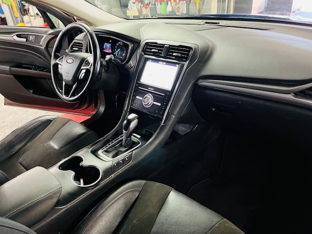 FORD Mondeo 2.0 HEV Trend eCVT-image-10