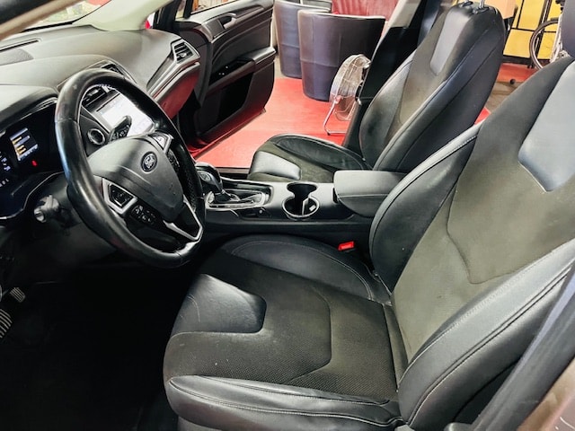 FORD Mondeo 2.0 HEV Trend eCVT-image-12