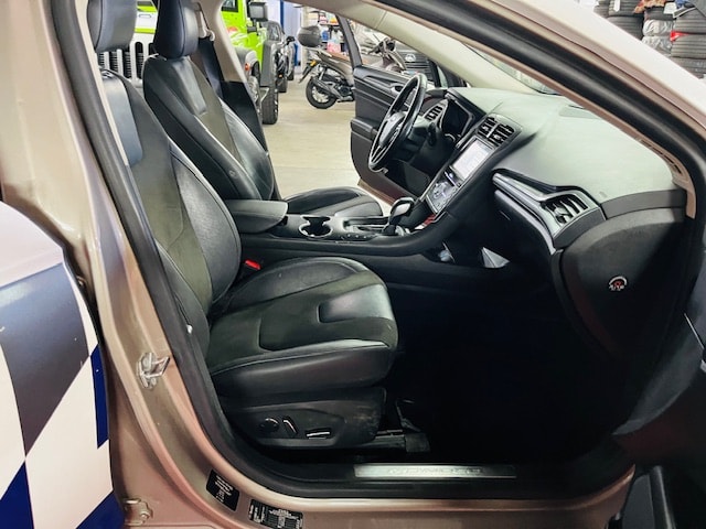 FORD Mondeo 2.0 HEV Trend eCVT-image-9