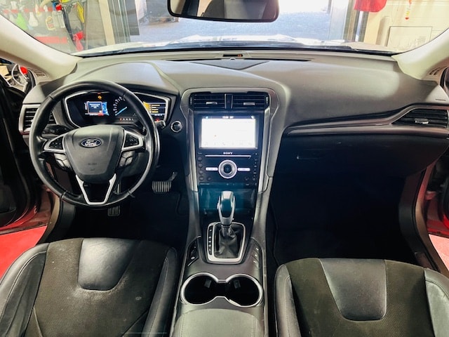 FORD Mondeo 2.0 HEV Trend eCVT-image-8