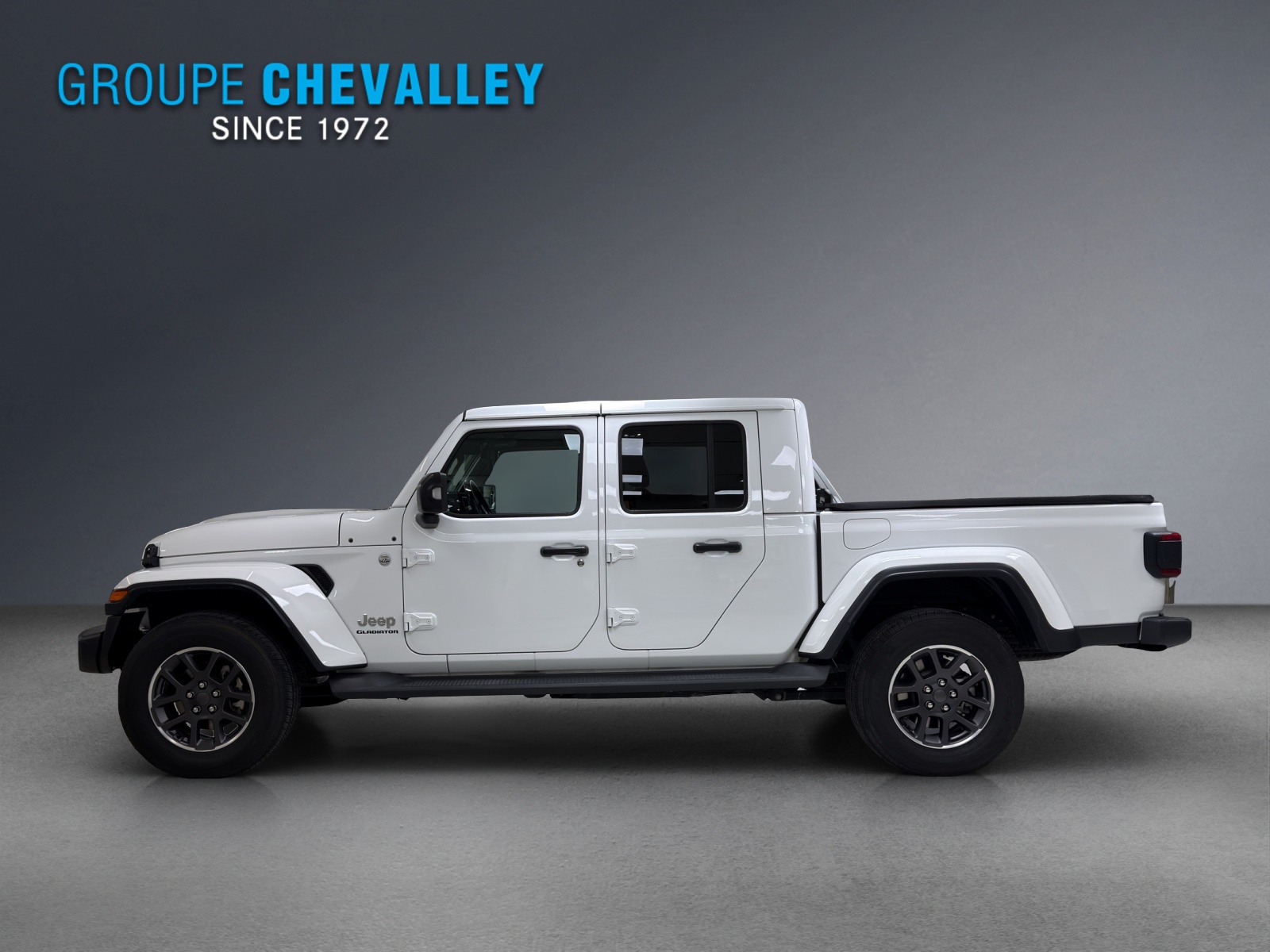 JEEP Gladiator 3.0 V6 Launch-showroom-element-2