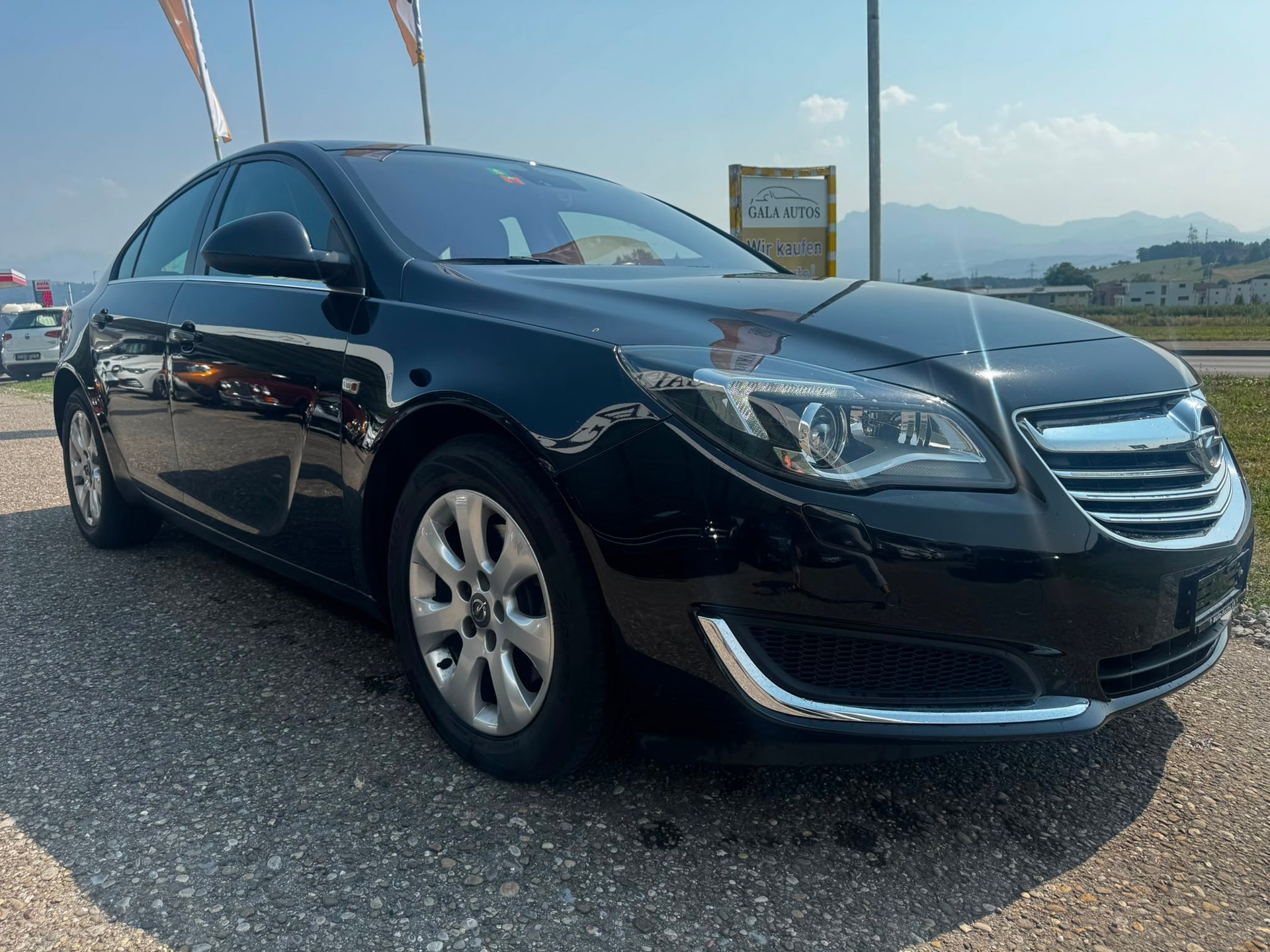 OPEL Insignia 1.6 Turbo Edition Automatic-image-2