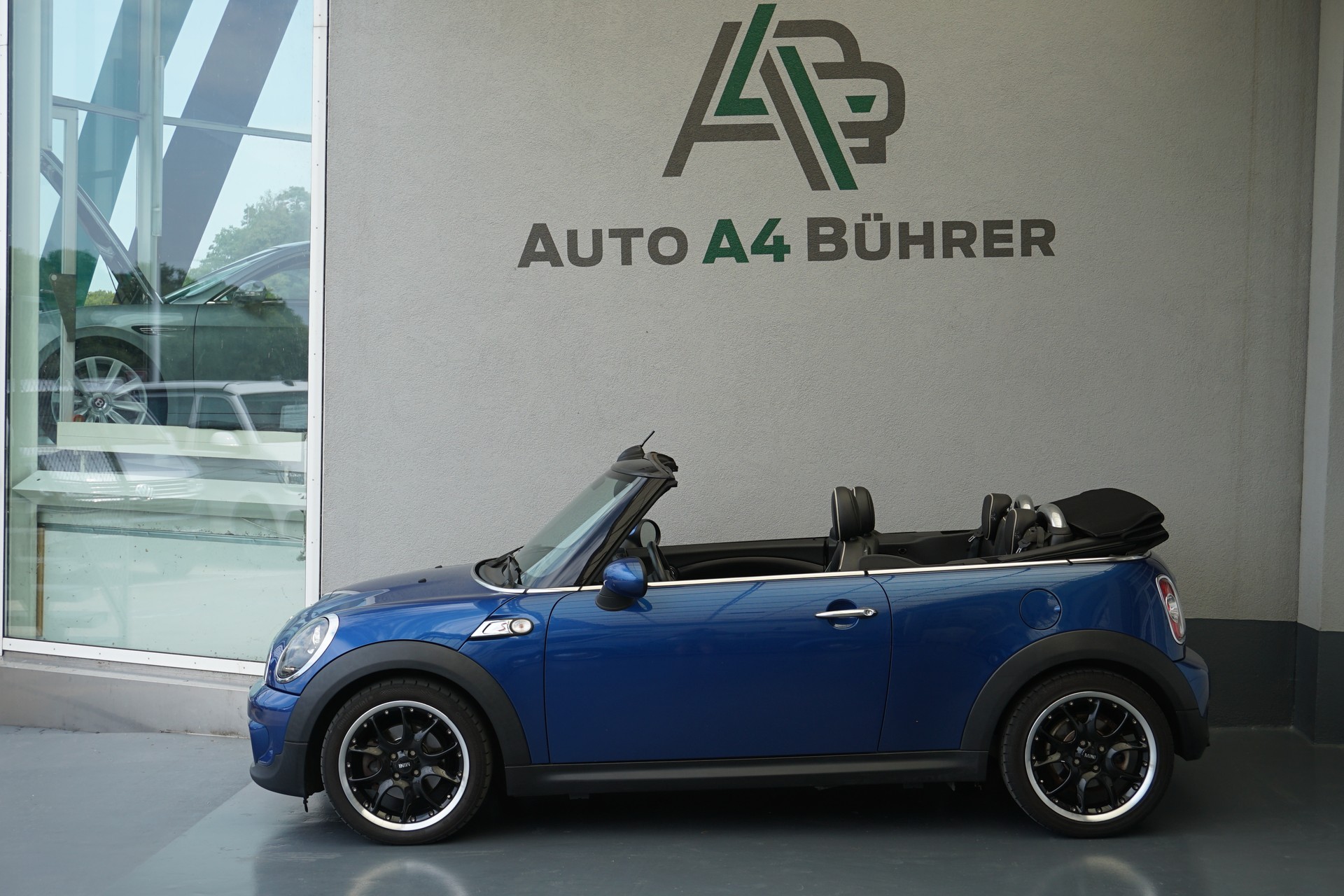 MINI Cooper 2,0 SD 142PS Cabriolet Automat-showroom-element-1