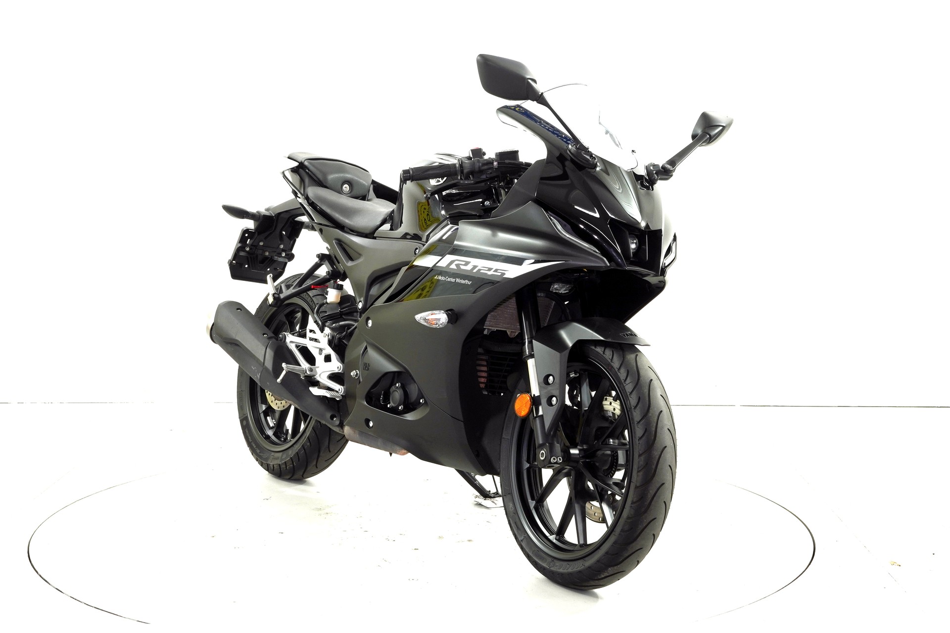YAMAHA YZF 125 ABS-image-1