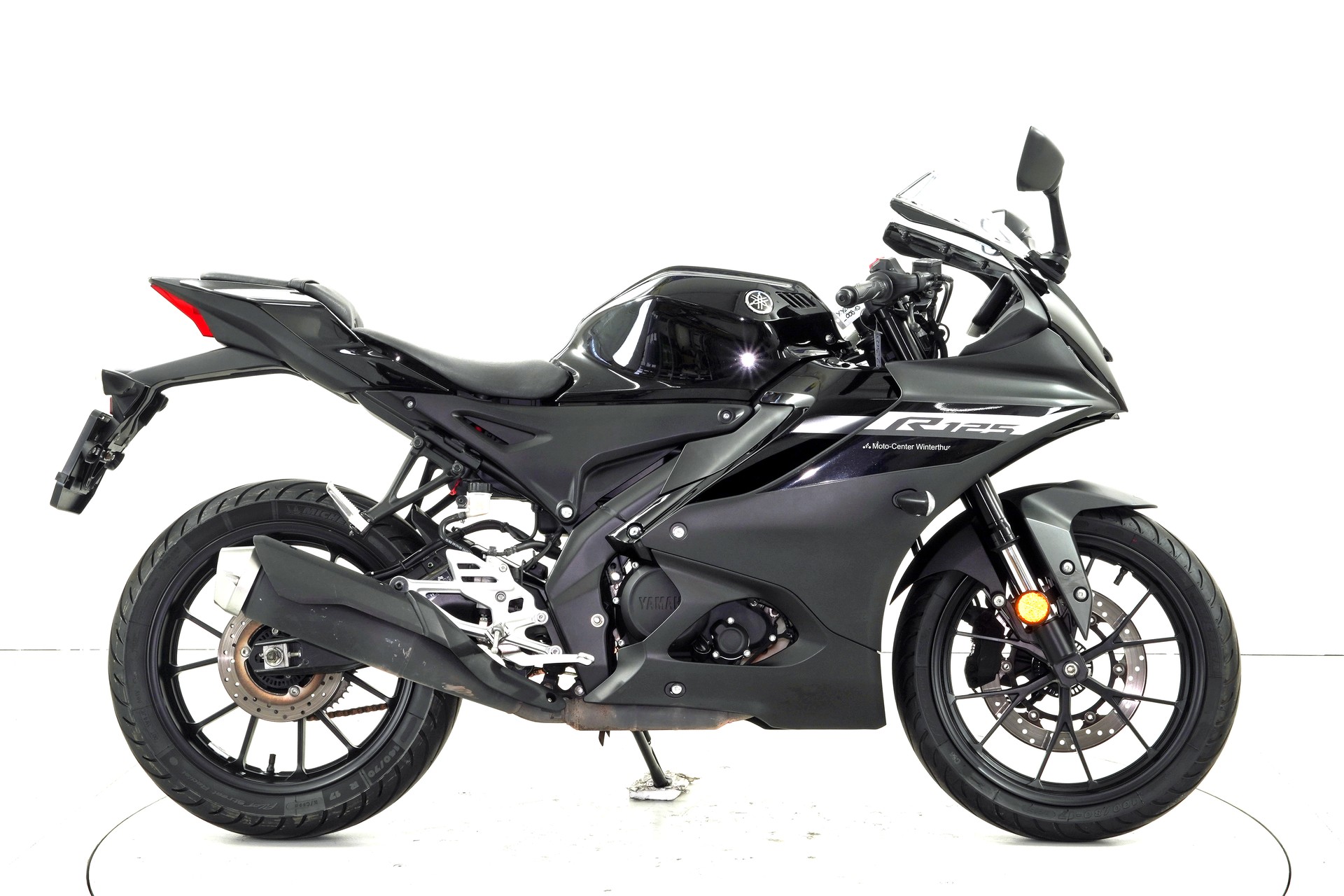 YAMAHA YZF 125 ABS-image-3