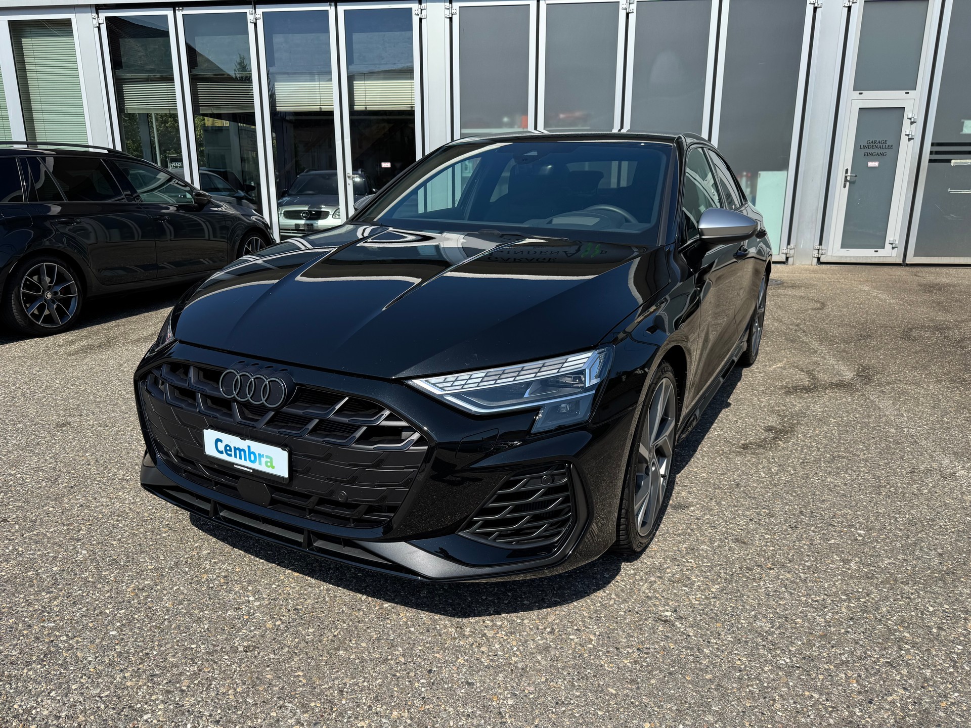 AUDI S3 Limousine *Performance Akrapovic* TFSI quattro S-tronic-showroom-element-3