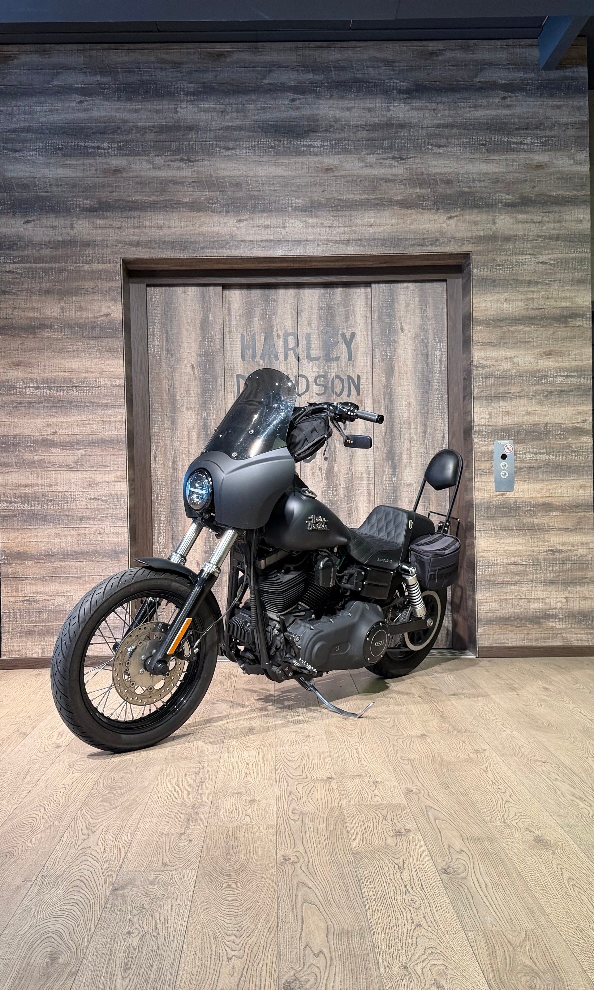 HARLEY-DAVIDSON FXDB Dyna Street Bob 103 ABS-image-2