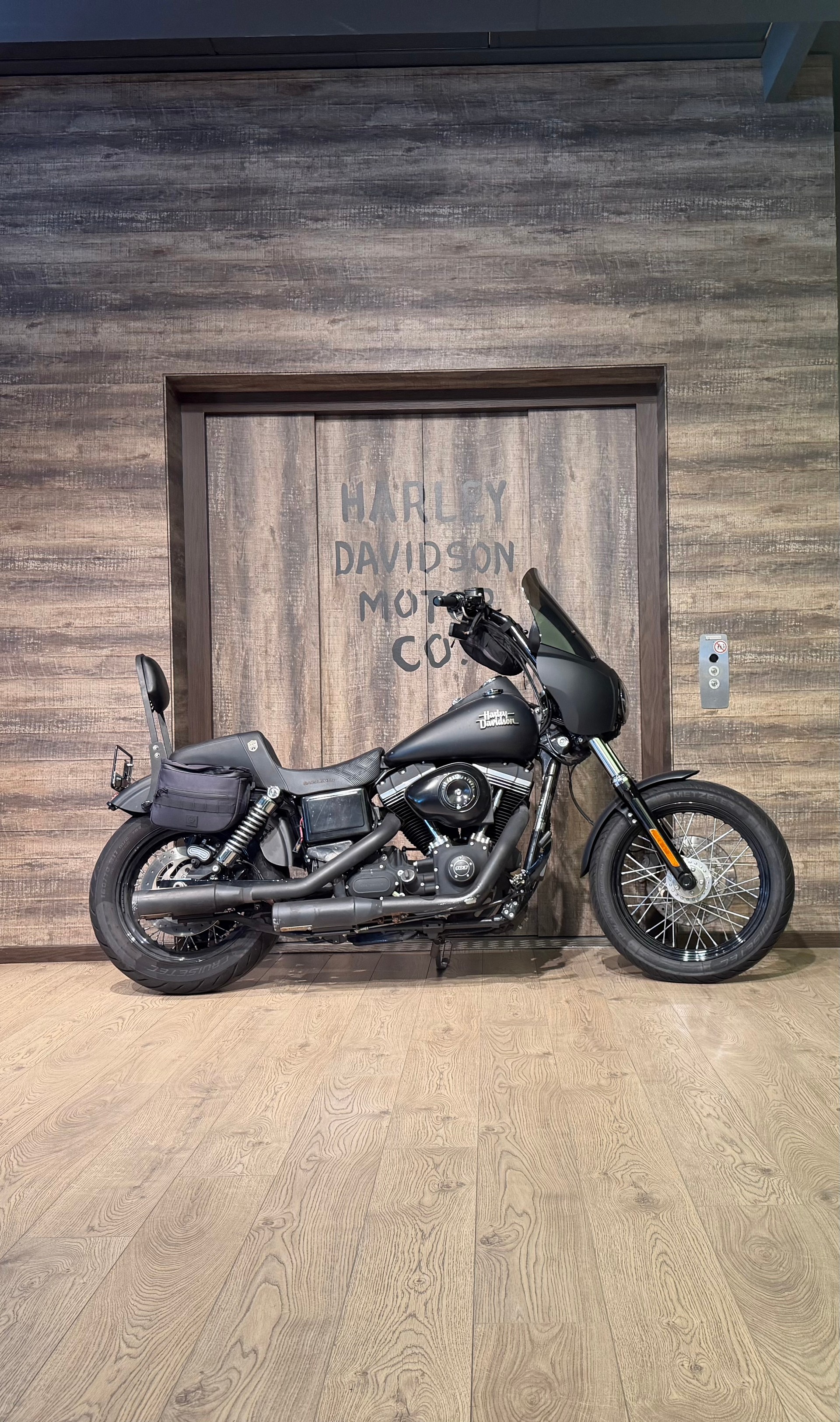 HARLEY-DAVIDSON FXDB Dyna Street Bob 103 ABS-image-0