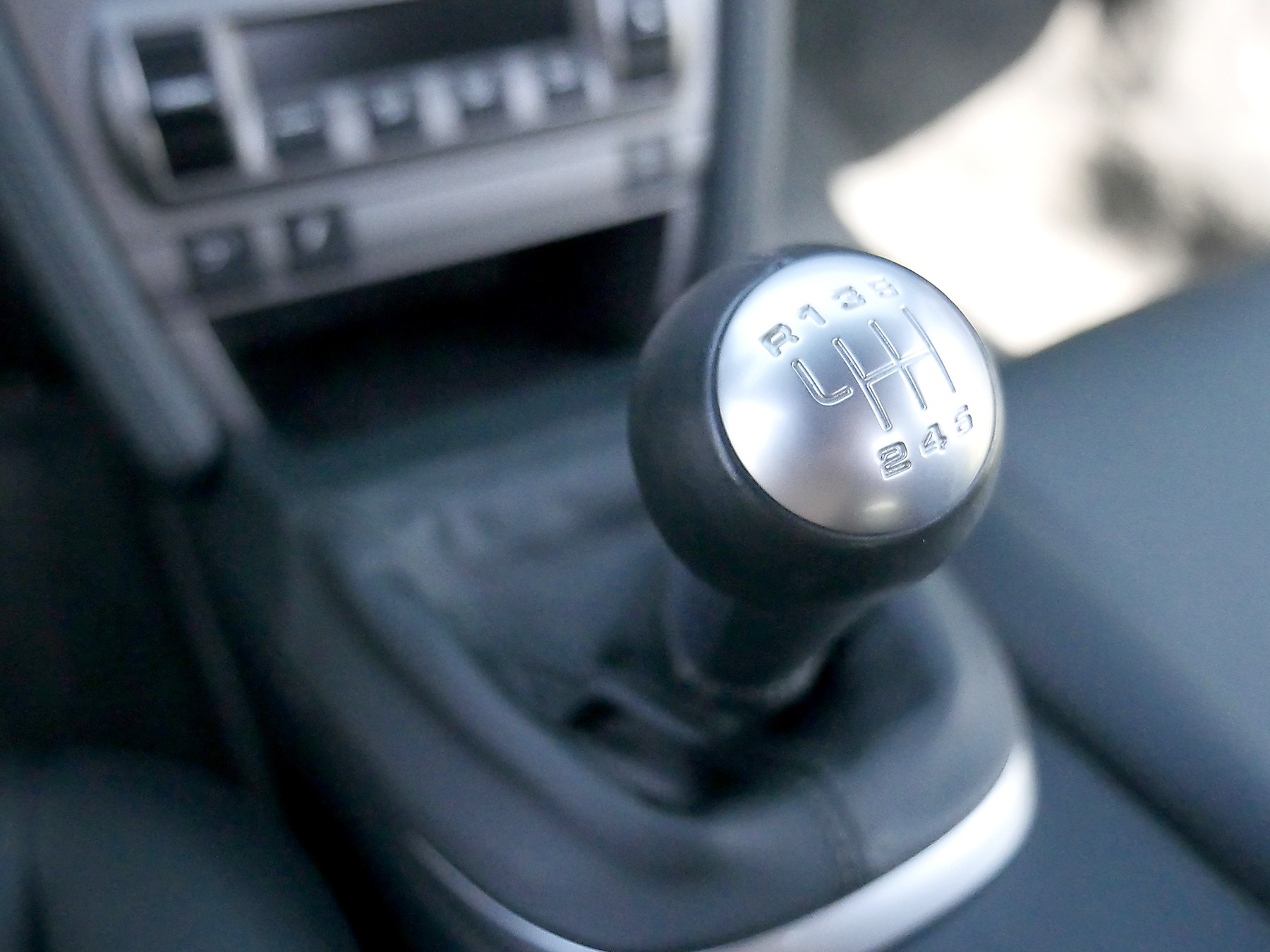 PORSCHE Cayman S 3.4-image-13
