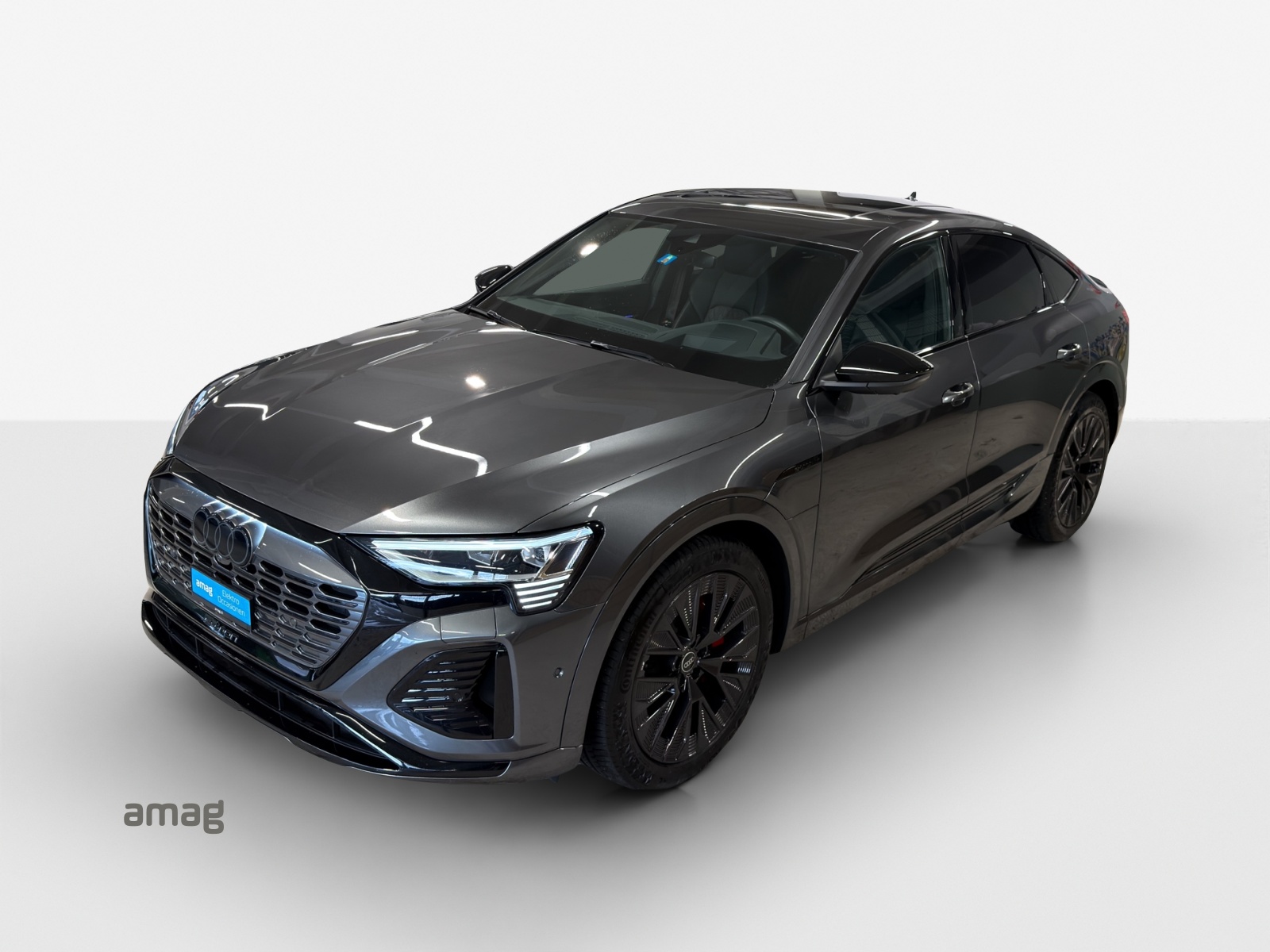 AUDI Q8 Sportback 55 e-tron Black Edition quattro-image-14
