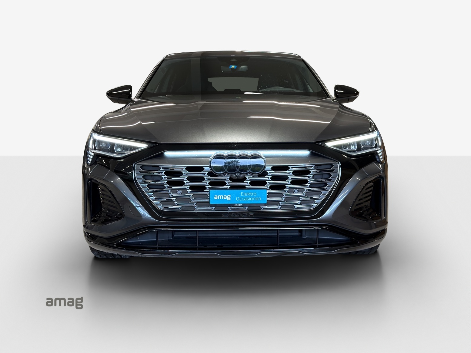 AUDI Q8 Sportback 55 e-tron Black Edition quattro-image-7