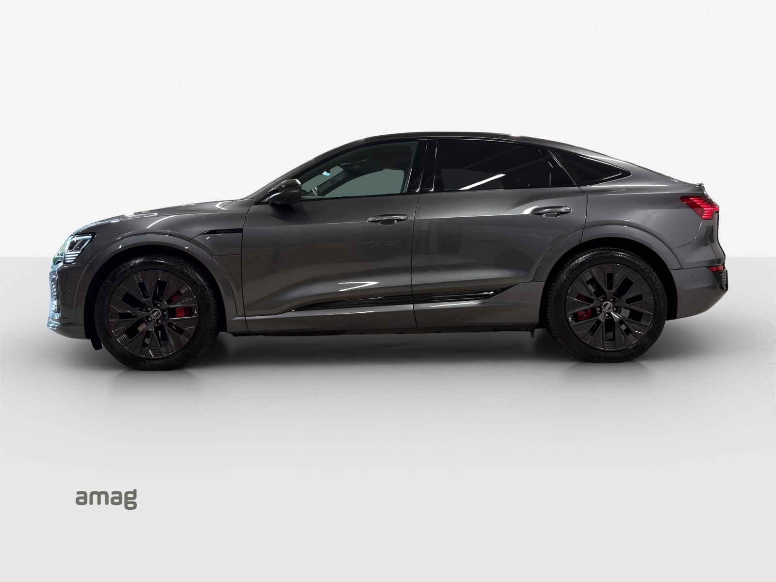 AUDI Q8 Sportback 55 e-tron Black Edition quattro-showroom-element-1