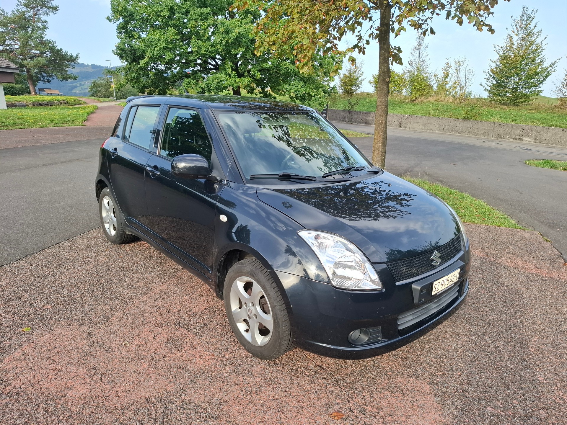 SUZUKI Swift 1.3i 16V GL 4x4