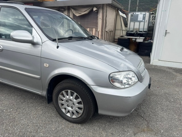 KIA Carnival 2.9 CRDi Family-image-2