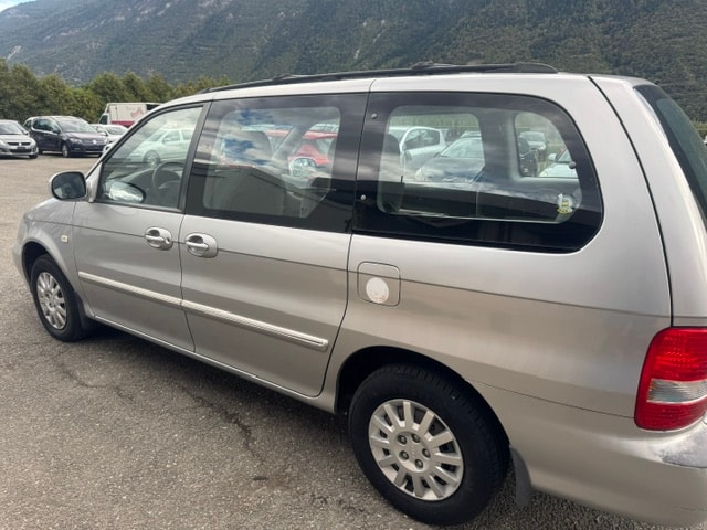 KIA Carnival 2.9 CRDi Family-image-13