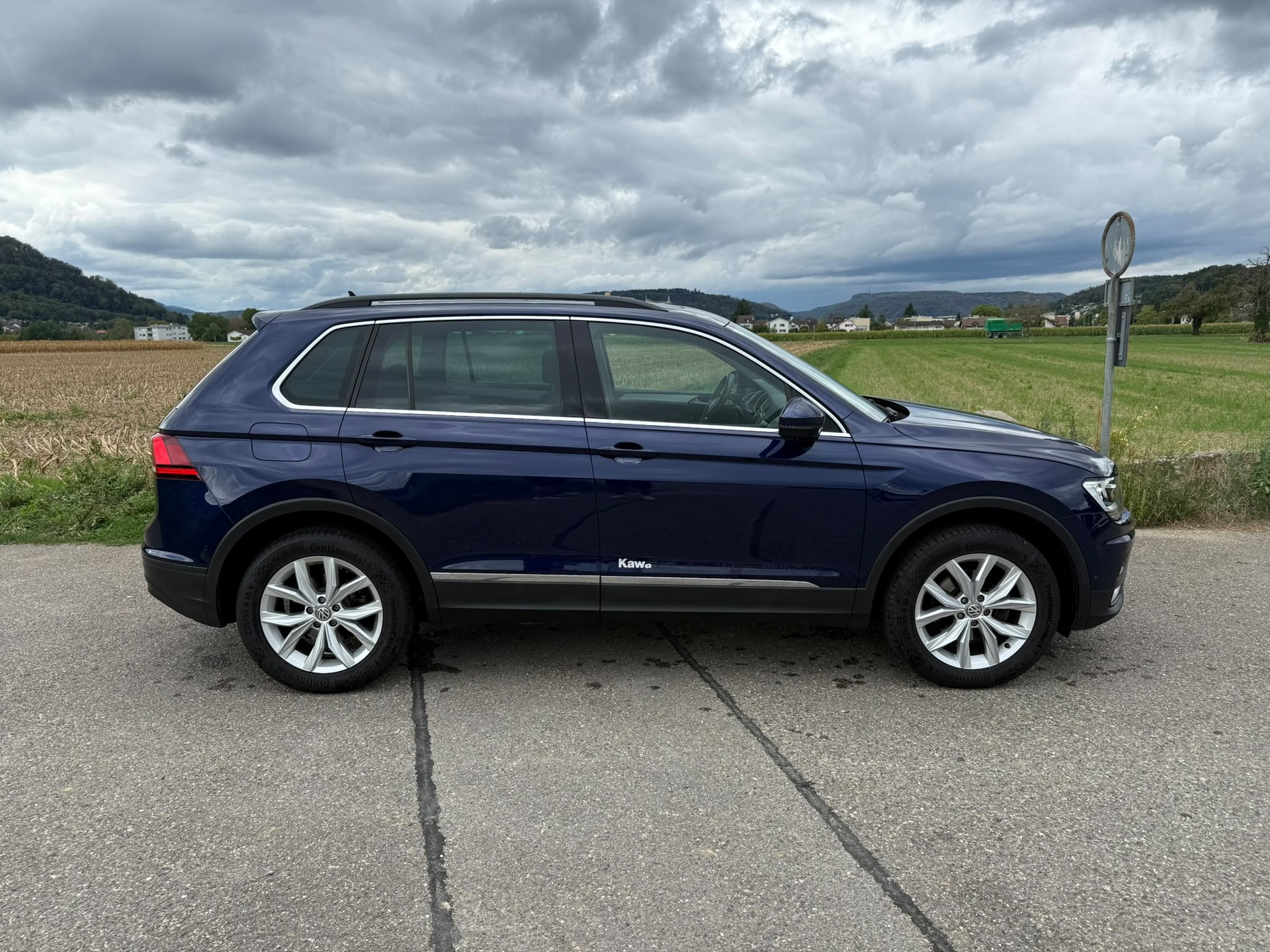 VW Tiguan 2.0 TDI SCR Comfortline 4Motion DSG-image-5