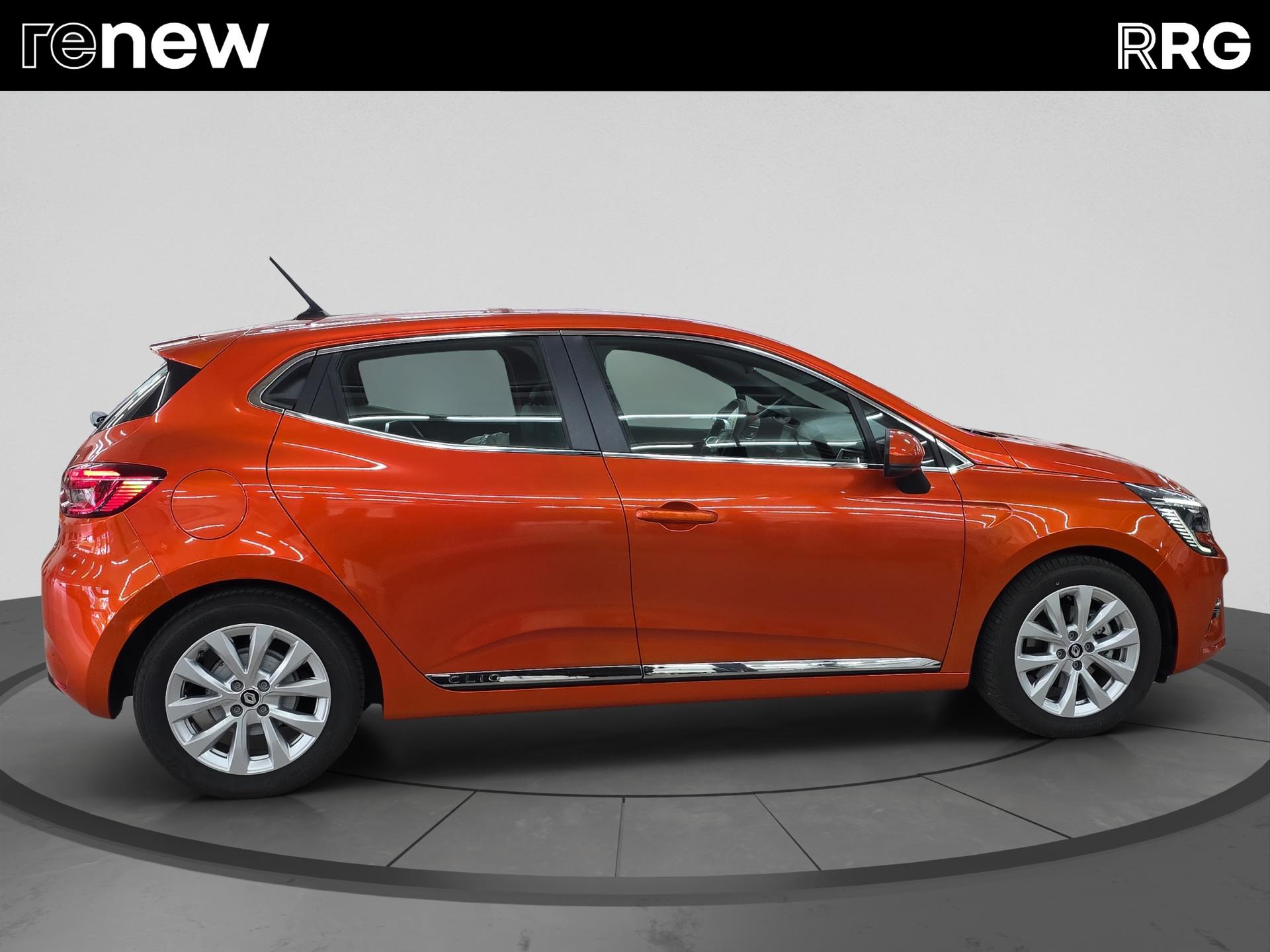 RENAULT Clio 1.6 E-Tech Intens-showroom-element-1