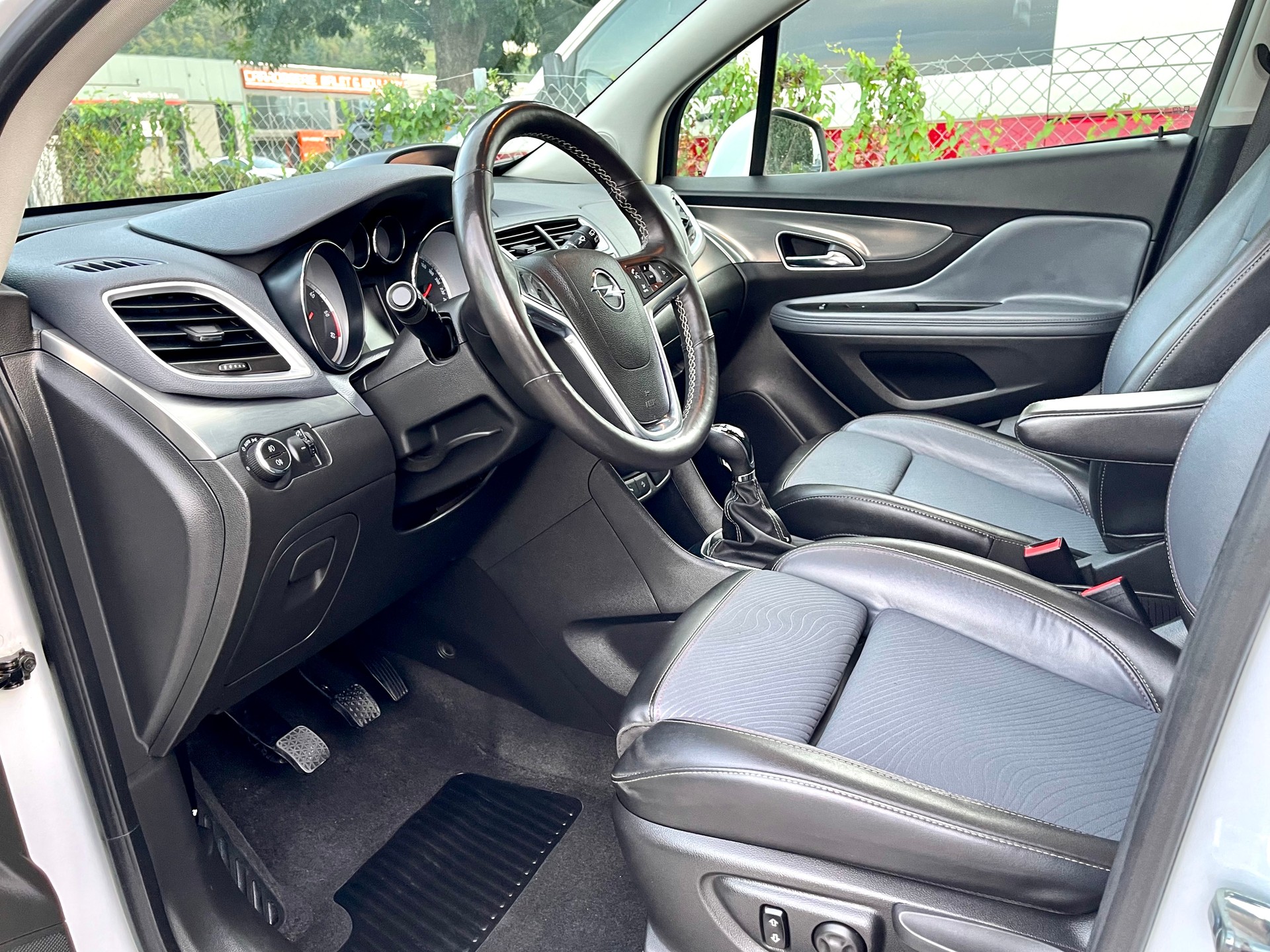 OPEL Mokka 1.7 CDTi Enjoy 4WD-image-23